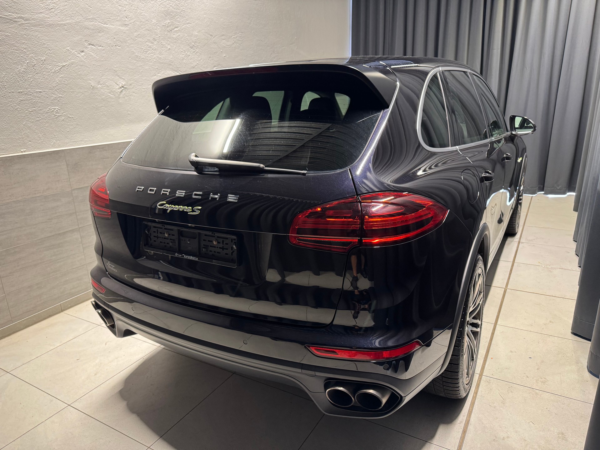 PORSCHE Cayenne S E-Hybrid (38)-image-5