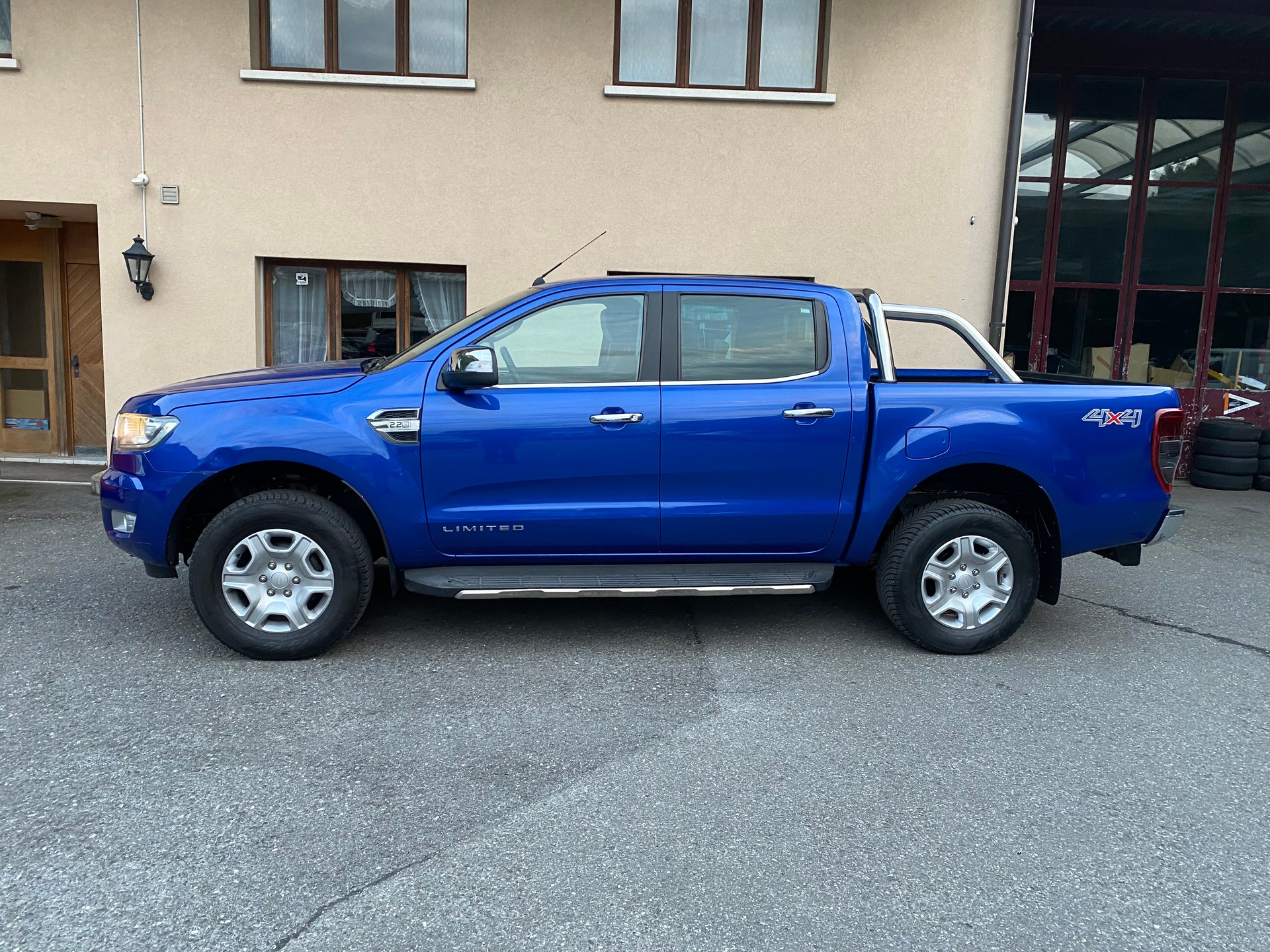 FORD Ranger LTD 2.2 TDCi 4x4-image-9
