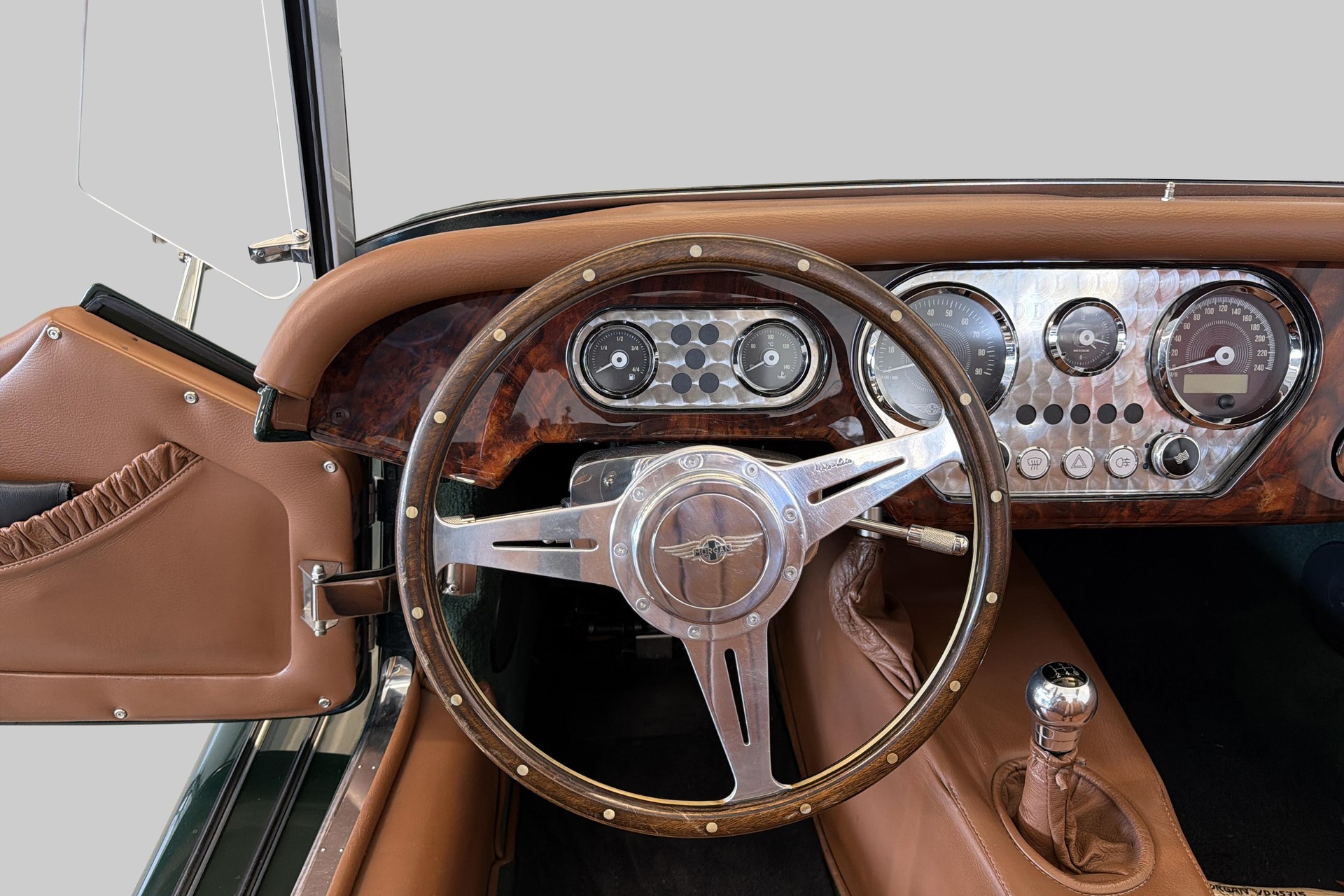 MORGAN Plus 4 2.0 Bespoke *Swiss* Bretish Racing Green-image-9
