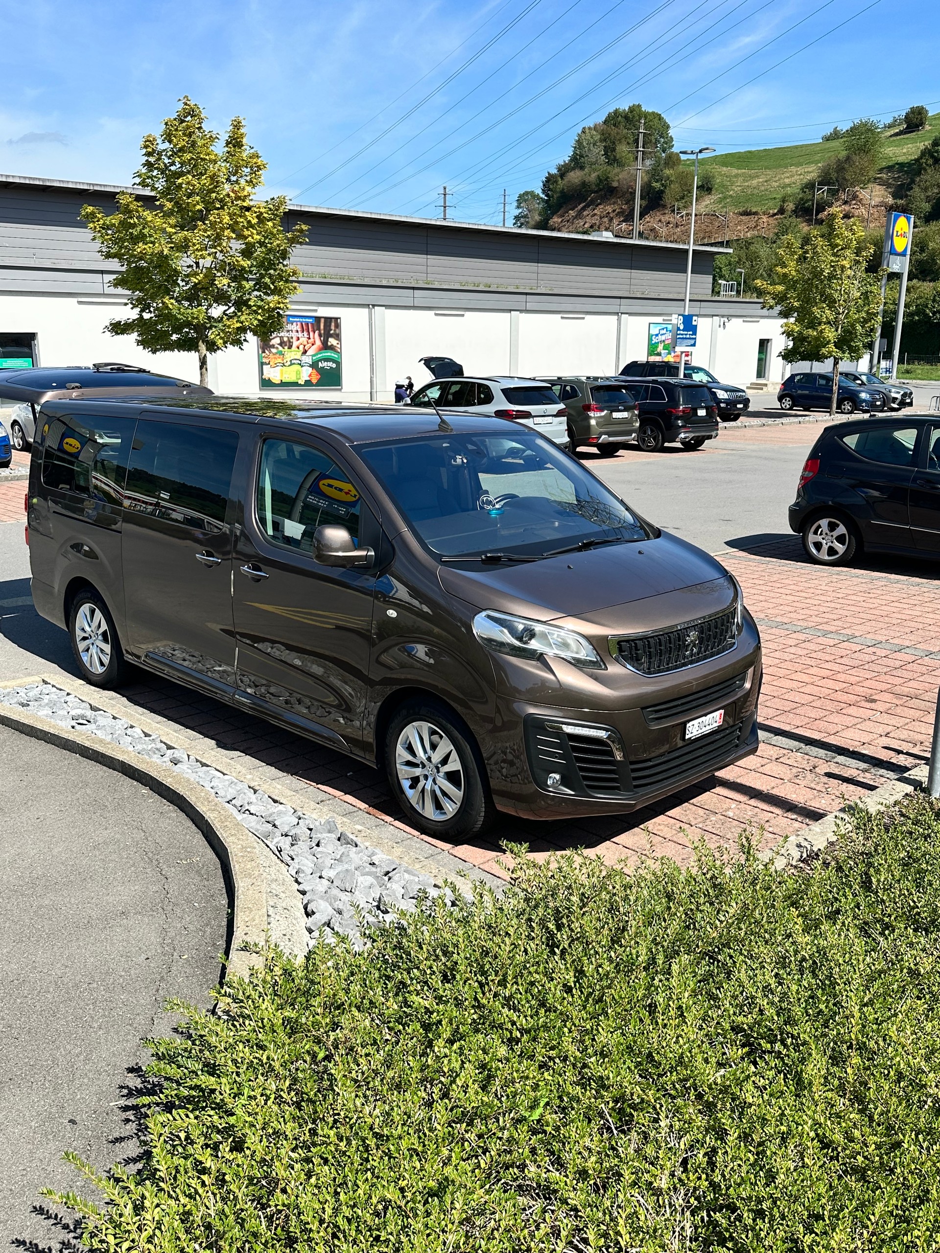 PEUGEOT 2.0 BlueHDi 180 , LONG Base, Business-image-2