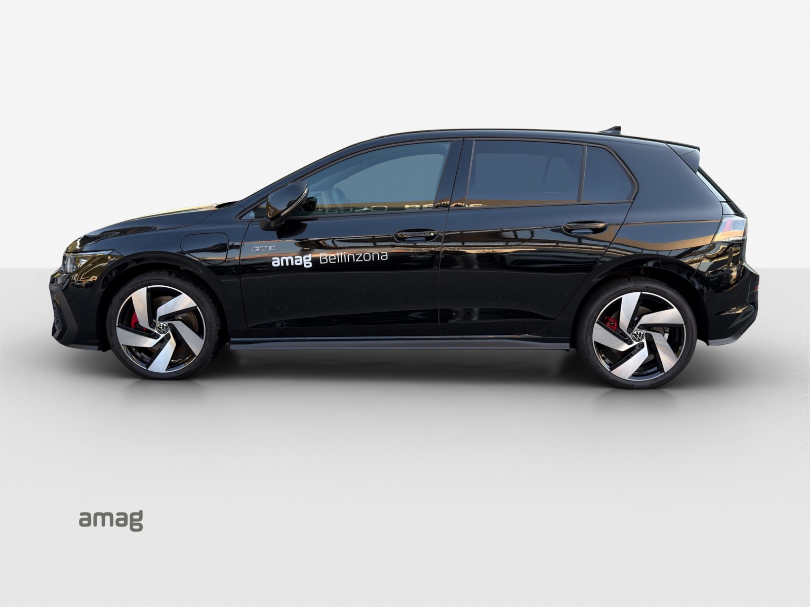 VW Golf 1.5 TSI PHEV GTE-showroom-element-1