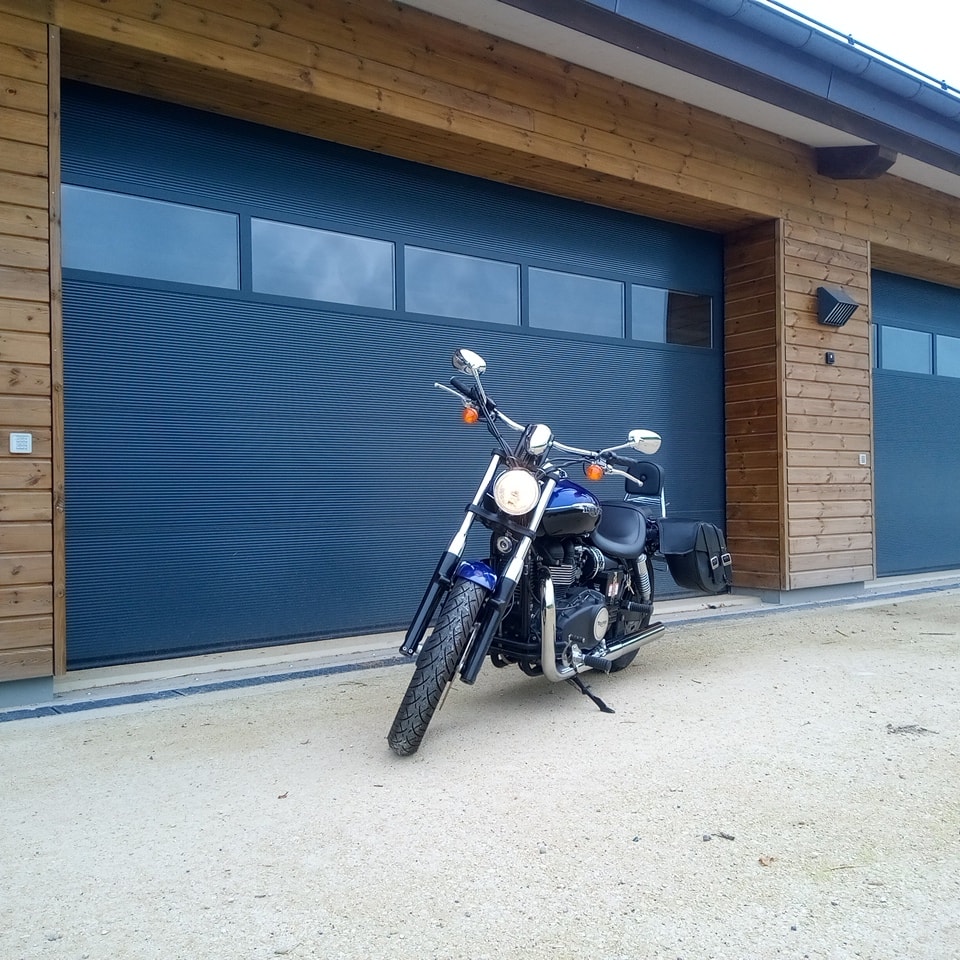 TRIUMPH Speedmaster 900 i-image-1