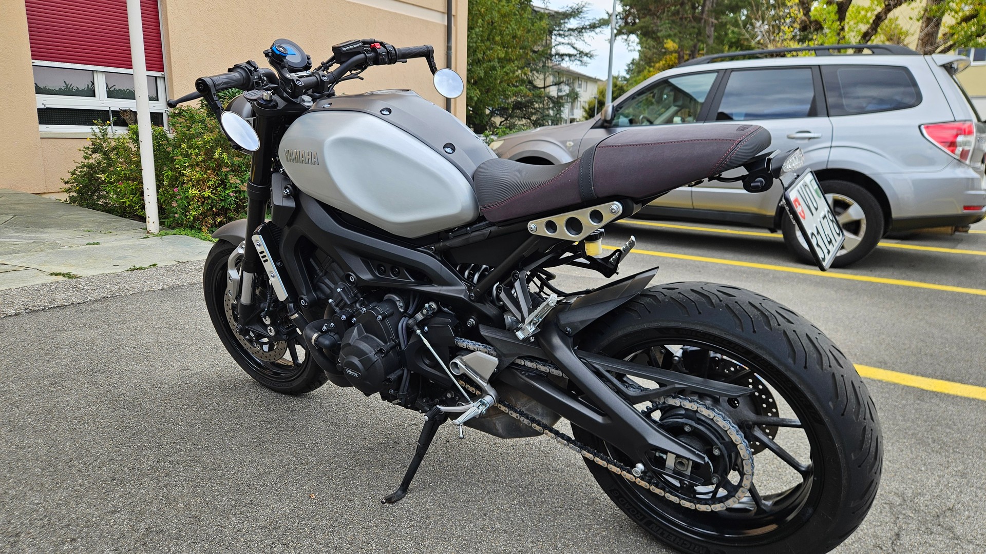 YAMAHA XSR 900-image-0