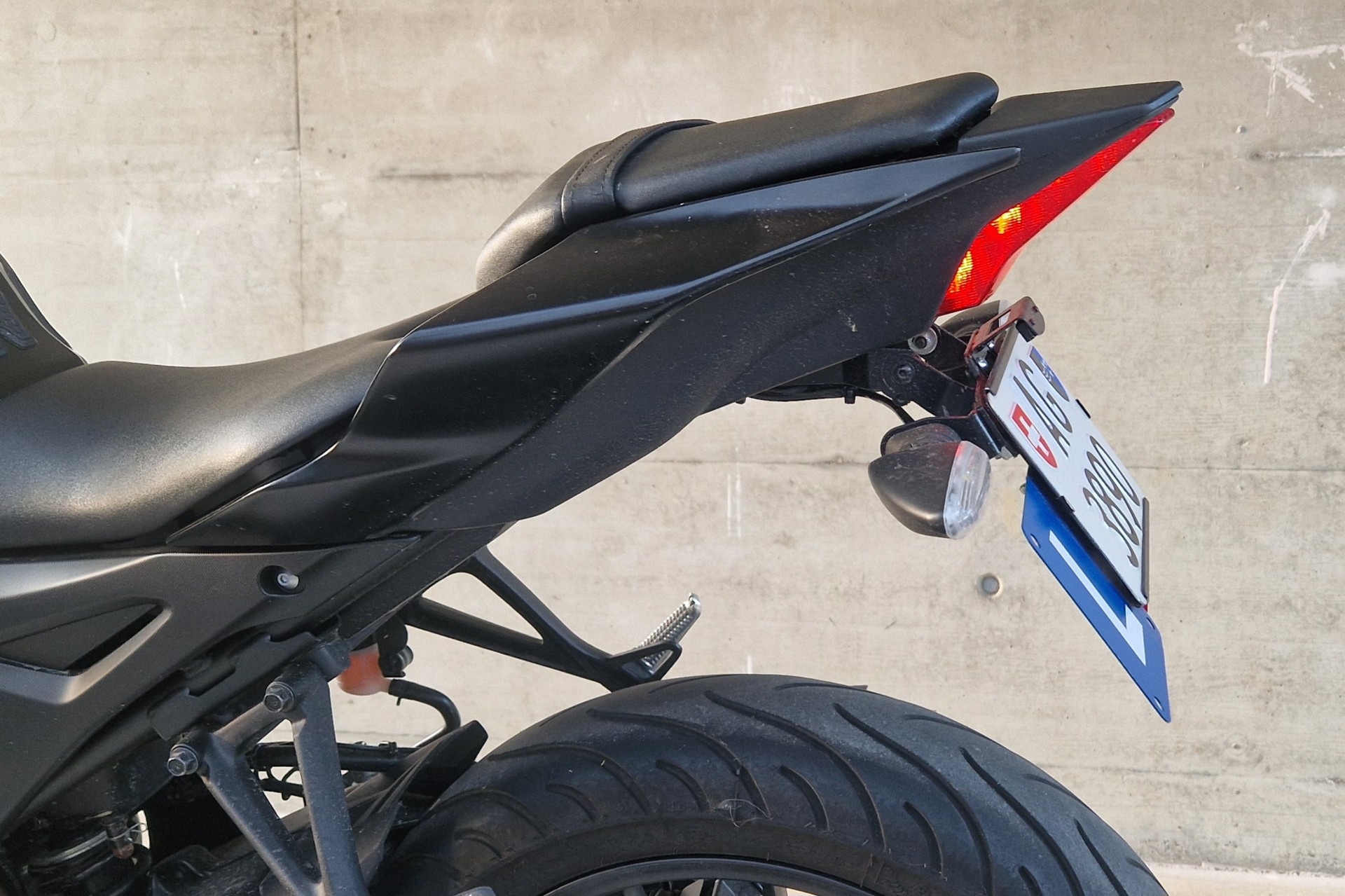 YAMAHA YZF-R 125 ABS-image-8
