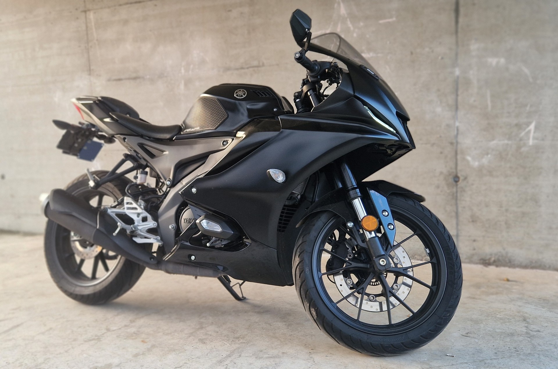 YAMAHA YZF-R 125 ABS-image-4