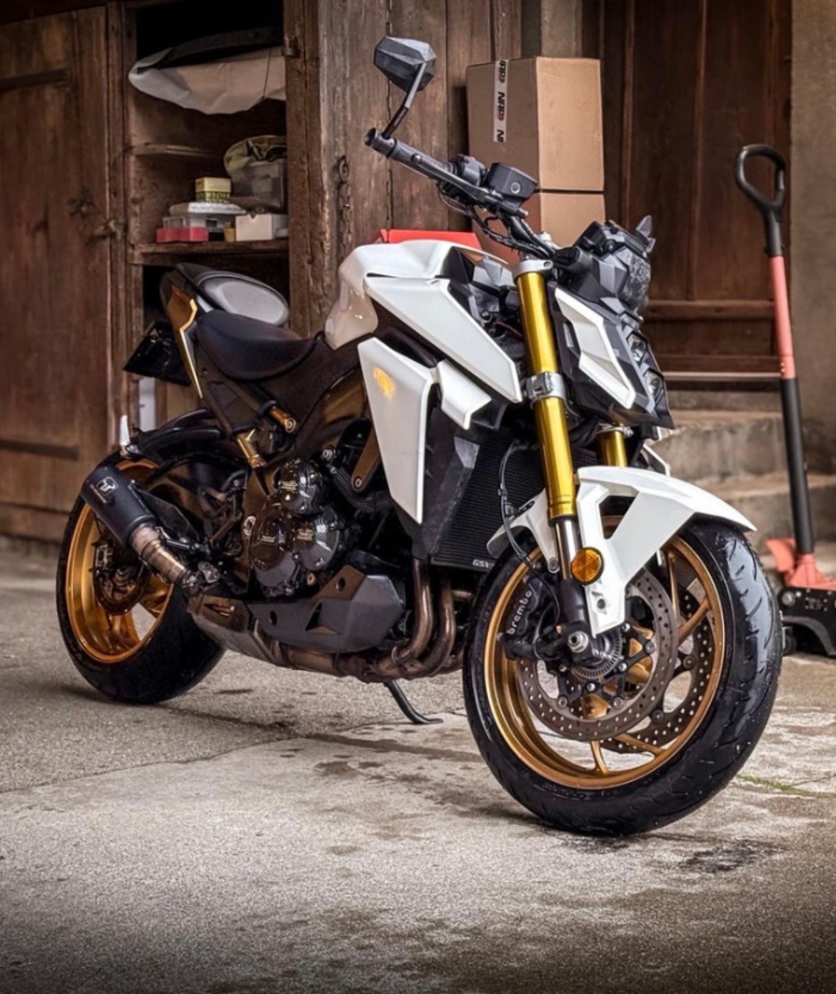 SUZUKI GSX-S 1000-image-0
