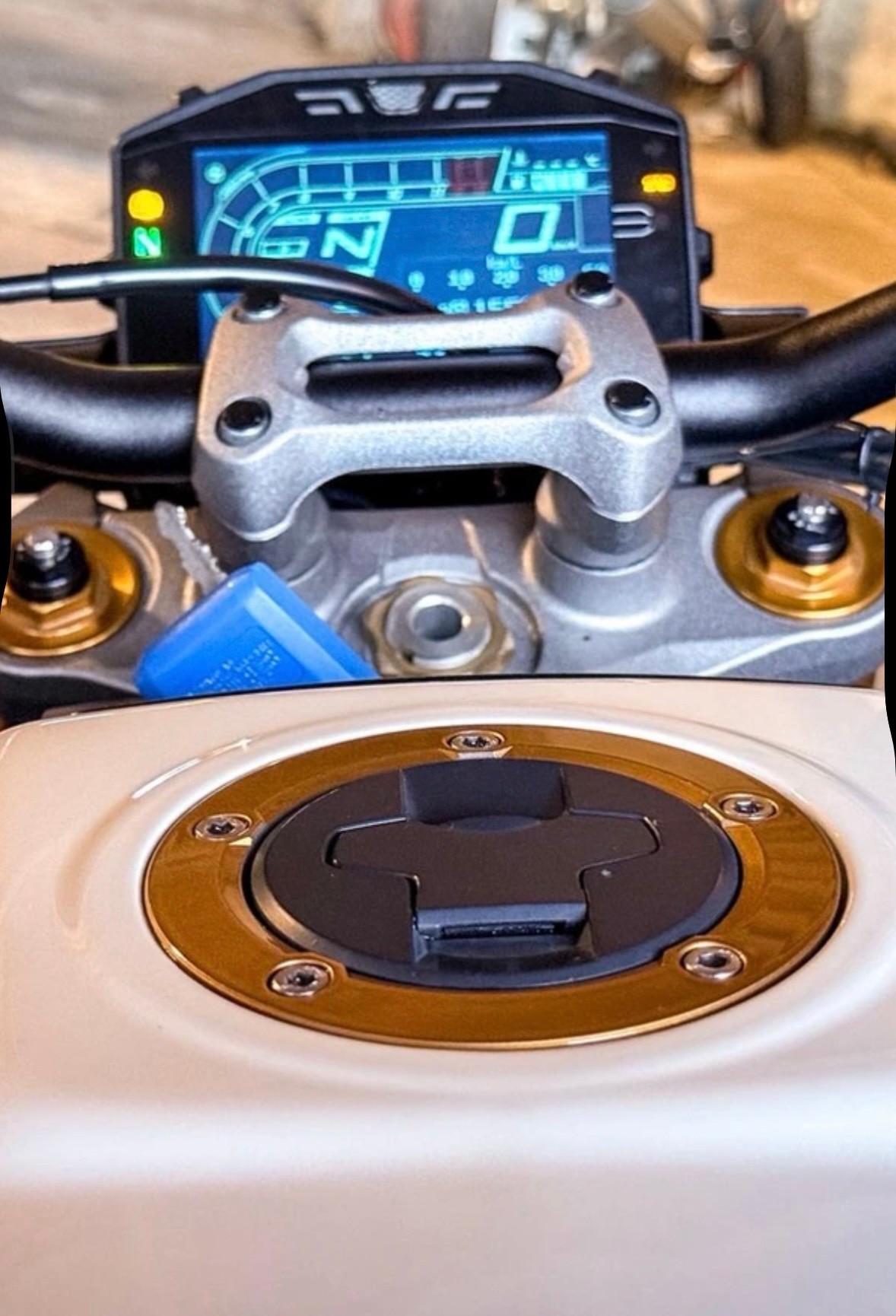 SUZUKI GSX-S 1000-image-3