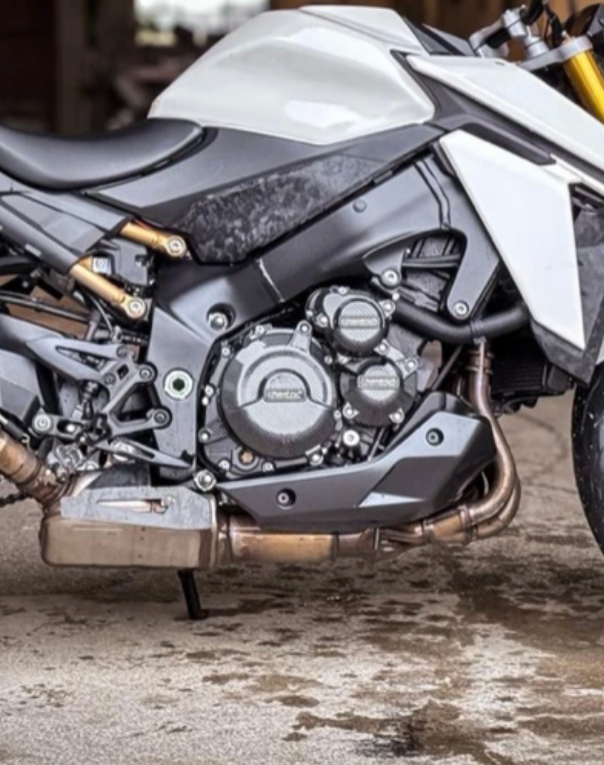 SUZUKI GSX-S 1000-image-2