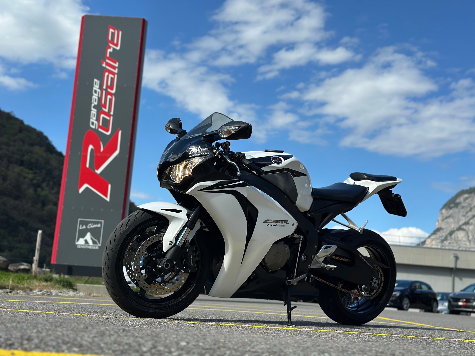 HONDA CBR 1000 RR Fireblade