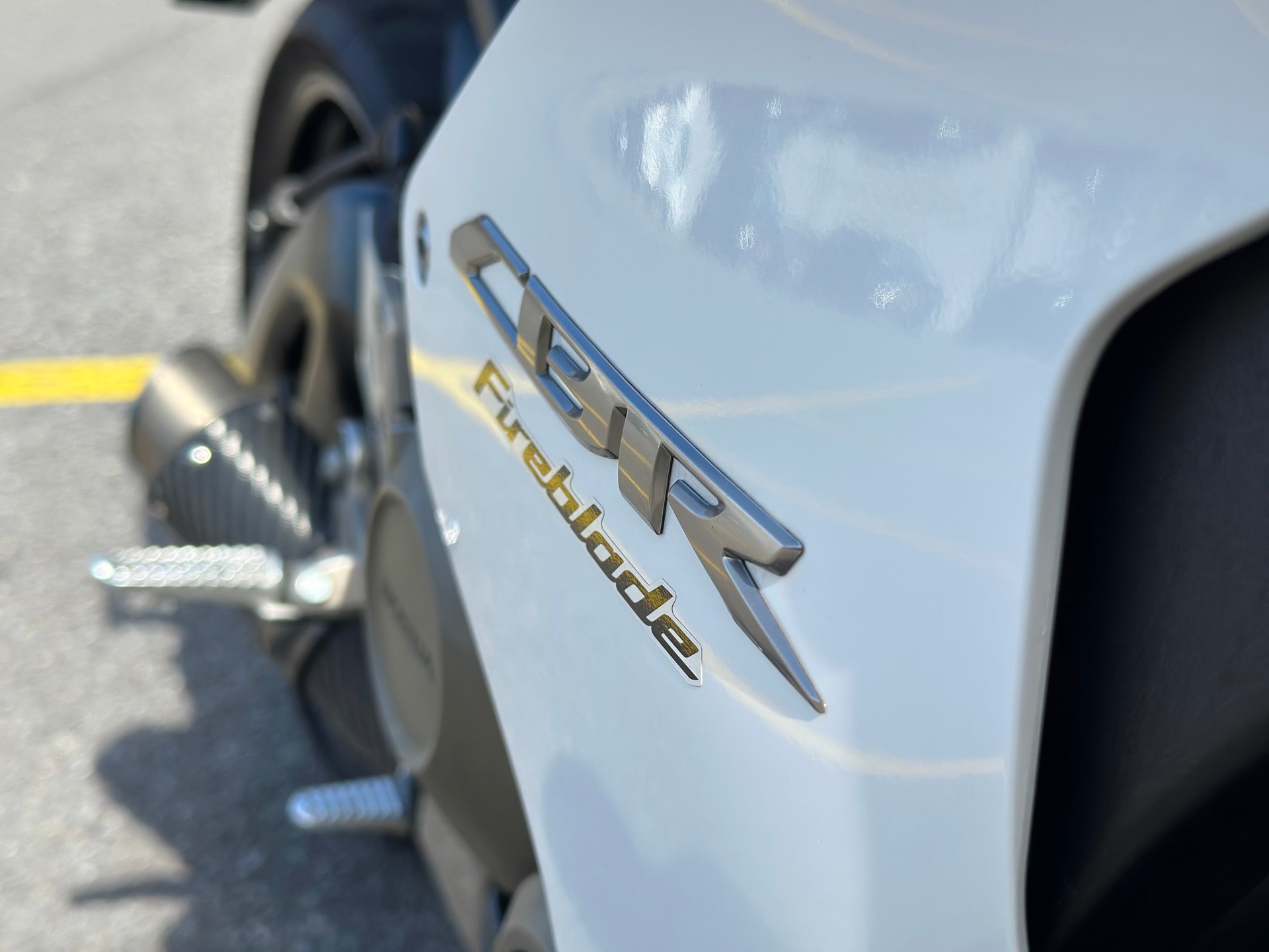HONDA CBR 1000 RR Fireblade-image-8