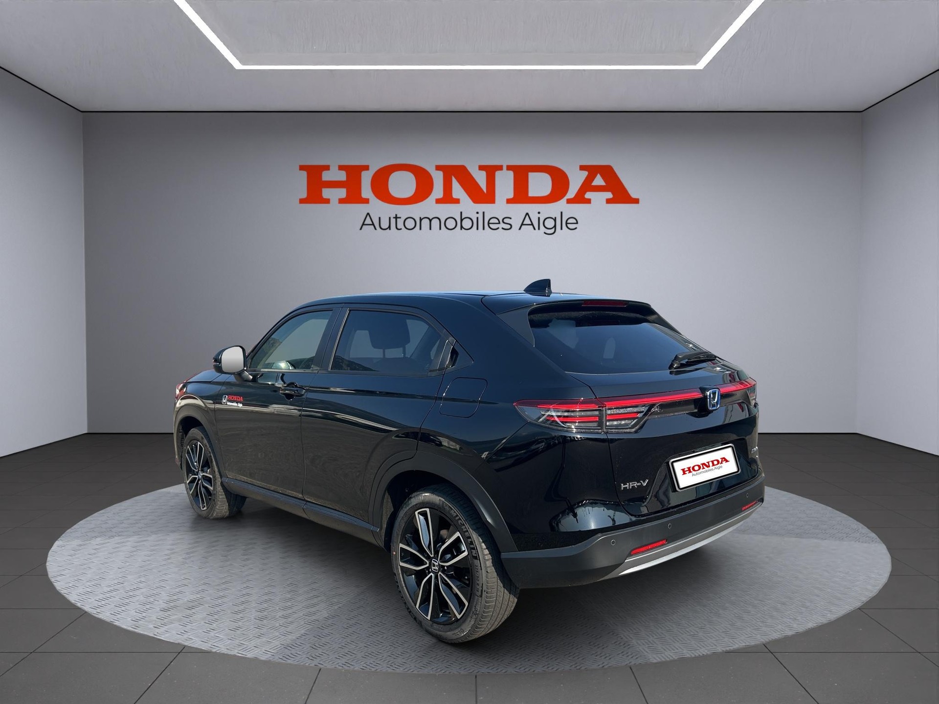 HONDA HR-V 1.5 i-MMD Elegance-showroom-element-2