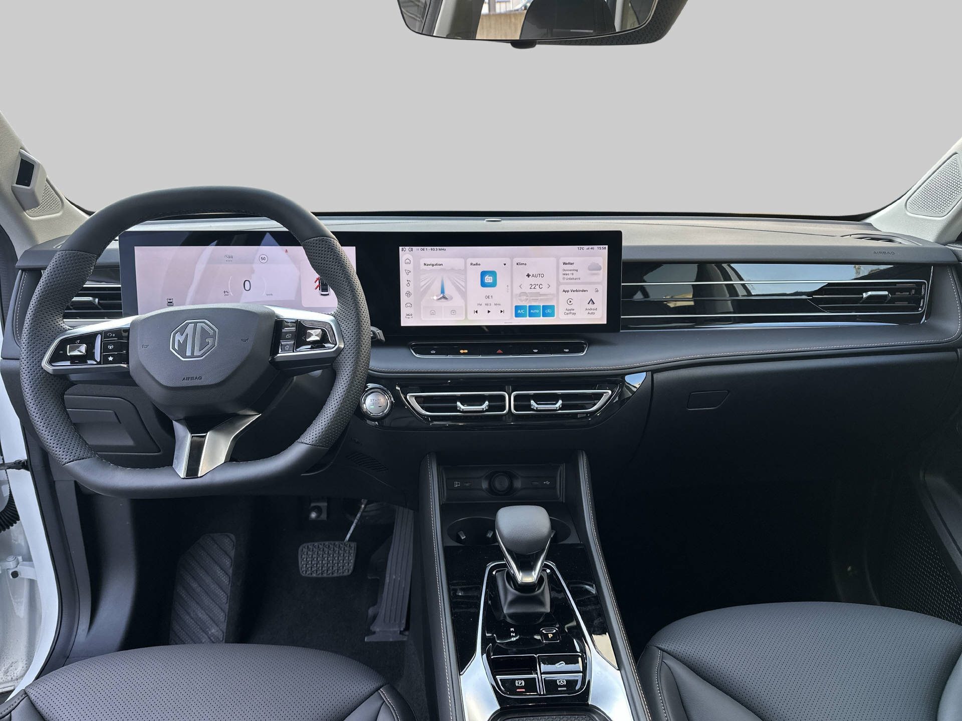 MG HS 1.5 Hybrid Luxury-image-4