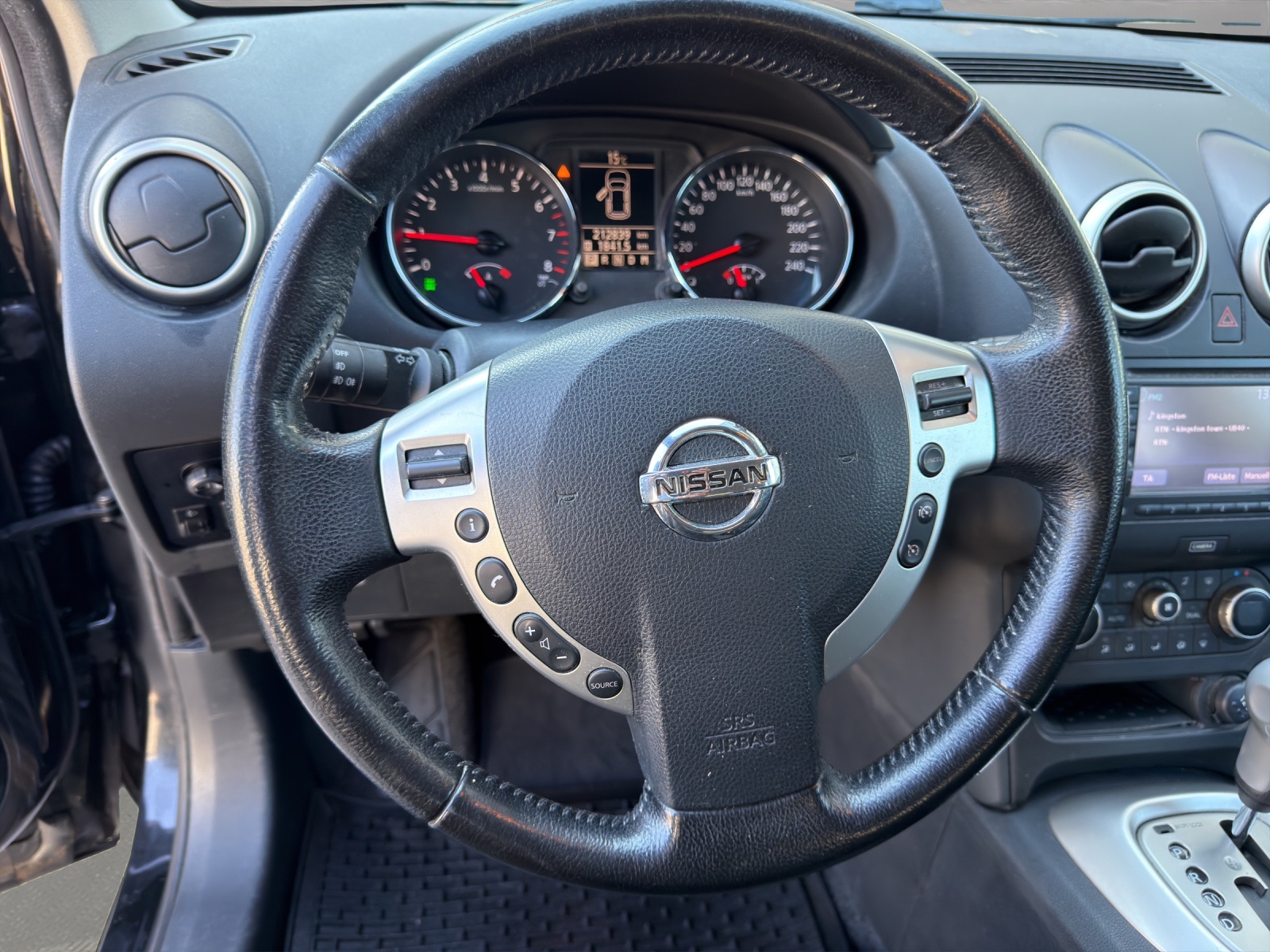 NISSAN Qashqai 2.0 4WD i-Way XTronic CVT-image-9