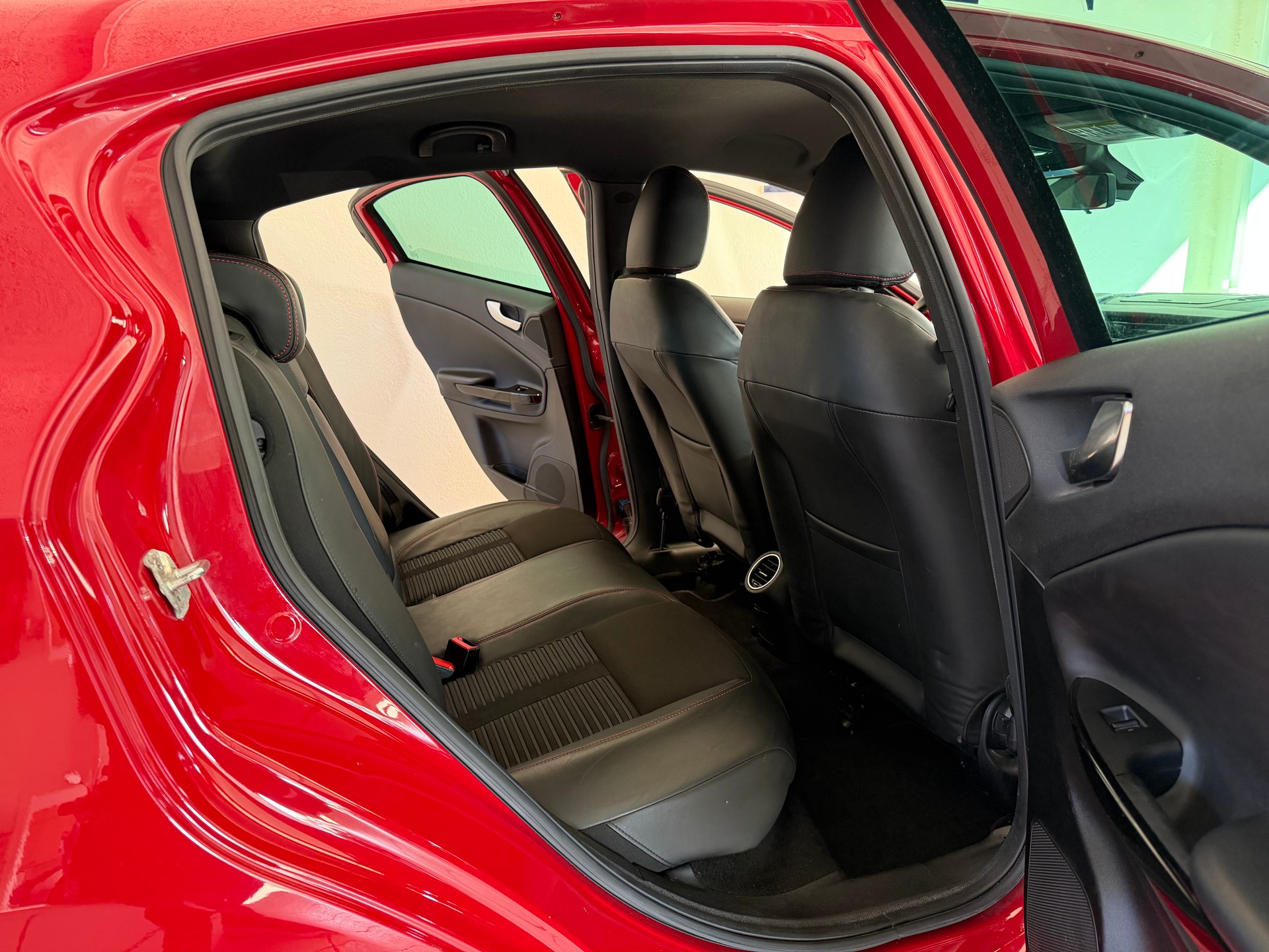 ALFA ROMEO Giulietta 1750 TBi Quadrifoglio Verde-image-7