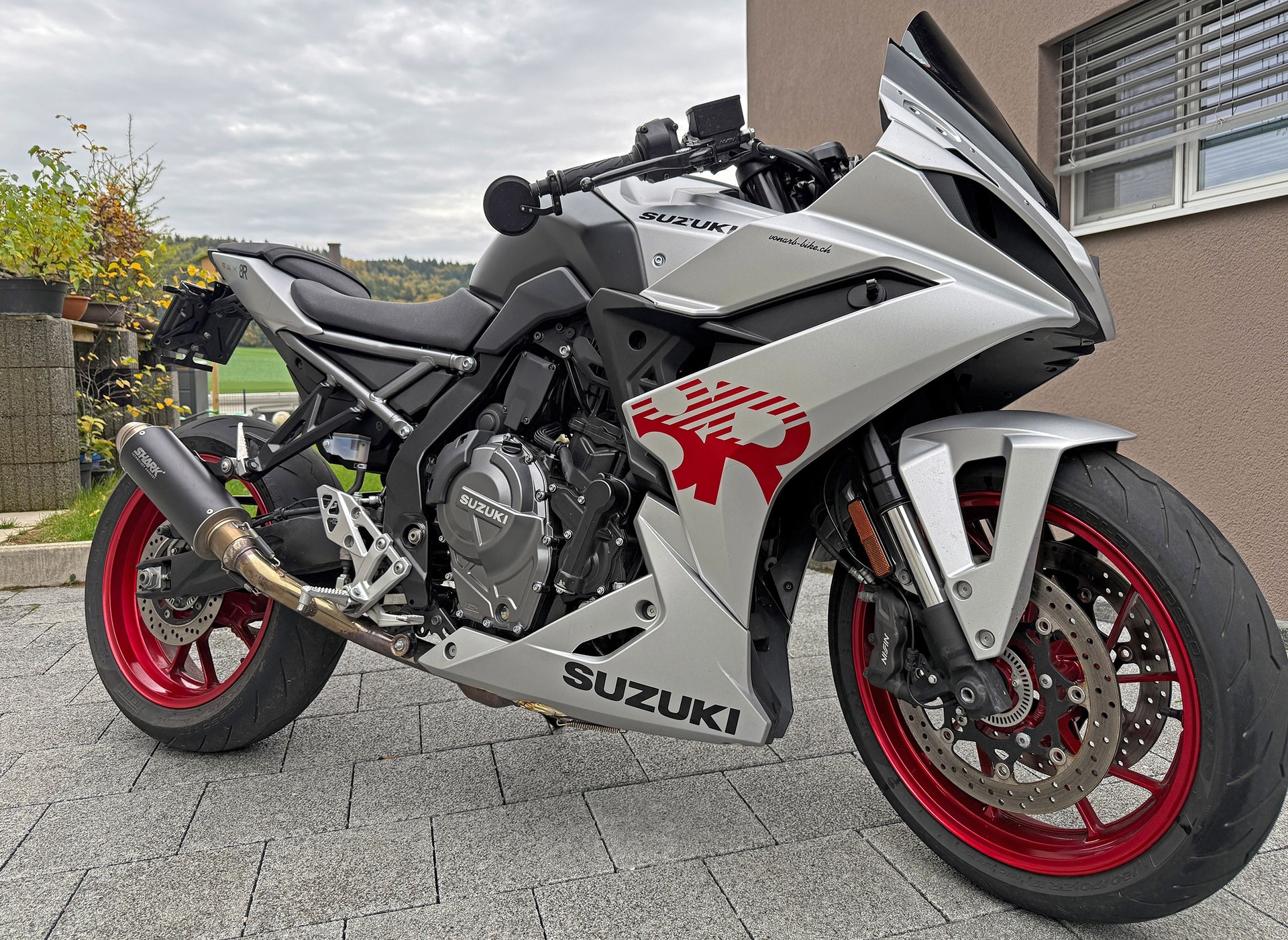 SUZUKI GSX 8 R (35kW)-image-3
