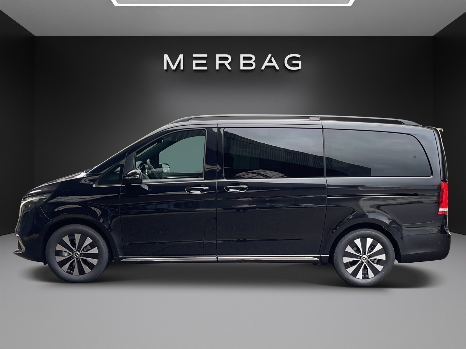 MERCEDES-BENZ EQV 300 lang-image-2