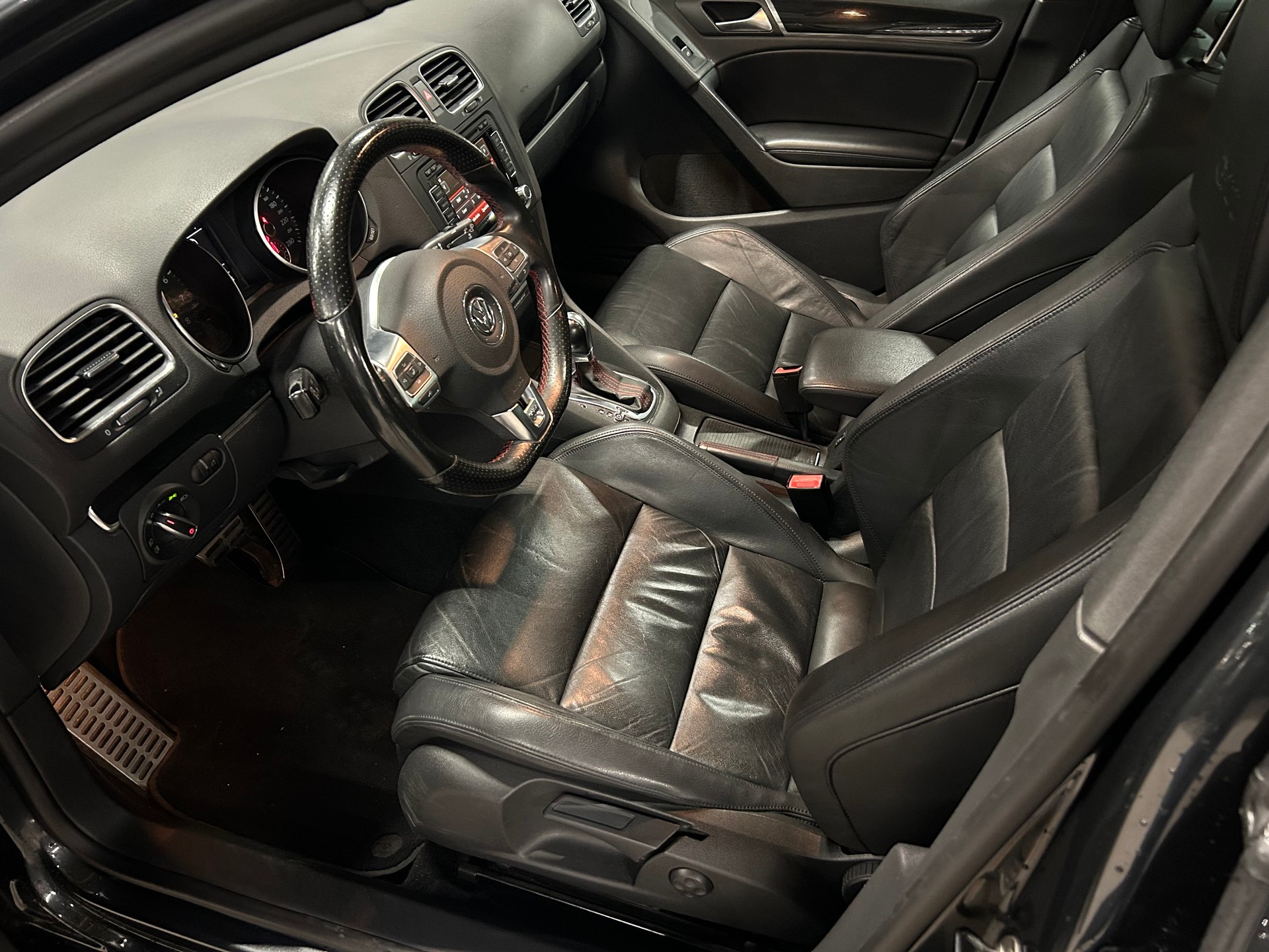 VW Golf 2.0 TSI GTI DSG-image-12