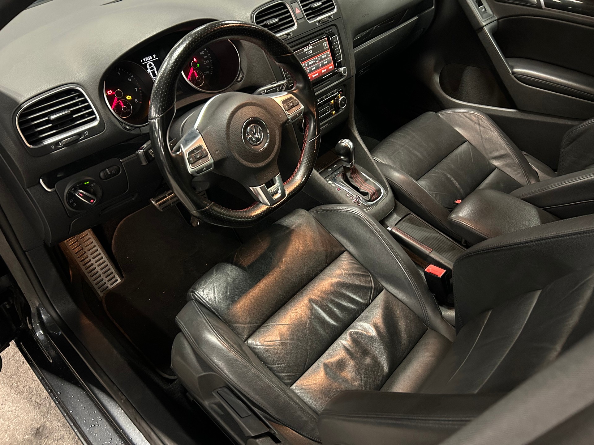 VW Golf 2.0 TSI GTI DSG-image-11