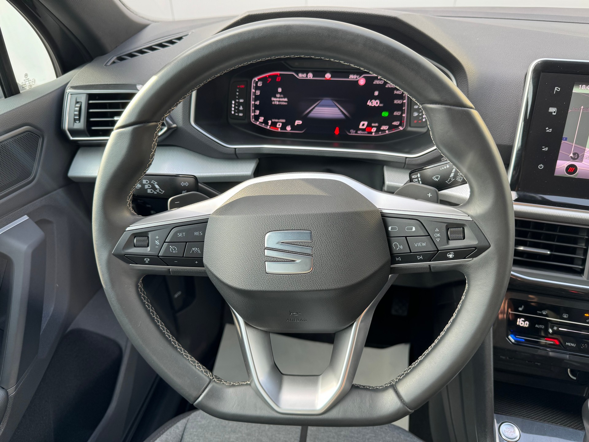 SEAT Tarraco 2.0TSI Style 4Drive DSG*7-PLÄTZER*NUR 19'000 KM*TOP AUSSTATTUNG*-image-6