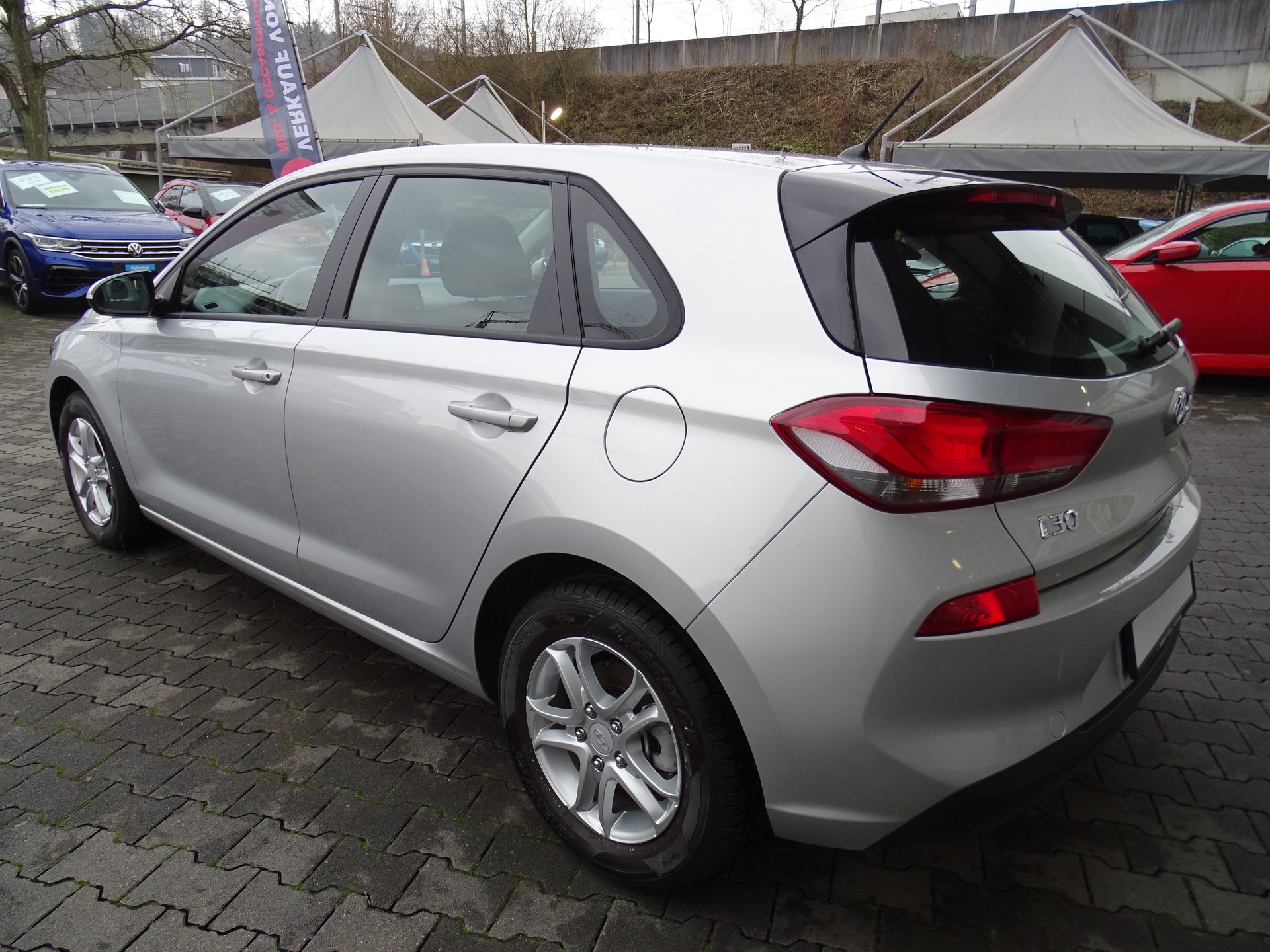 HYUNDAI i30 1.4 Pica-image-12