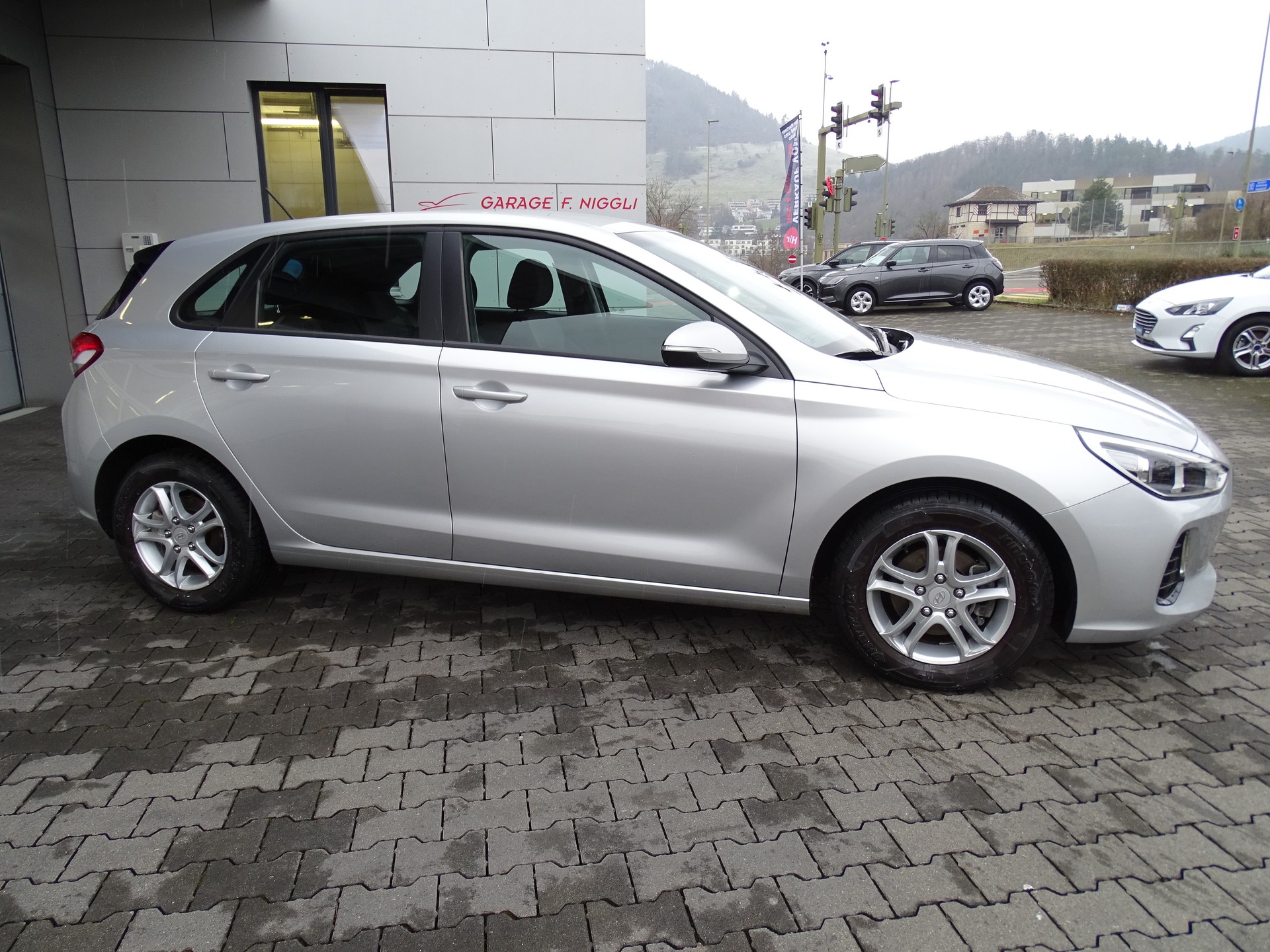 HYUNDAI i30 1.4 Pica-showroom-element-3