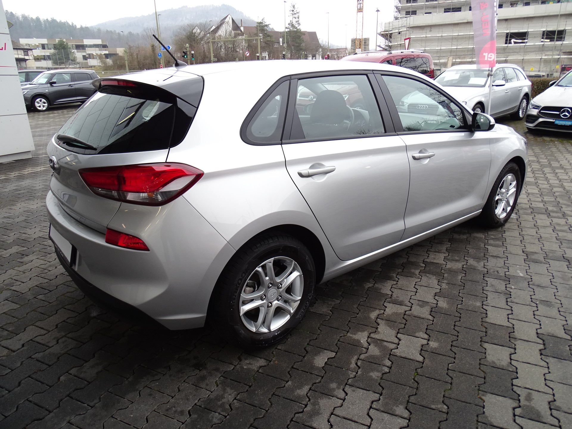 HYUNDAI i30 1.4 Pica-image-7