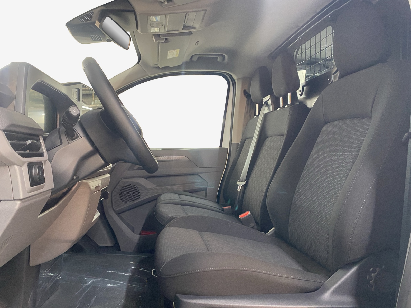 VW Transporter 2.0 TDI Automat-image-8