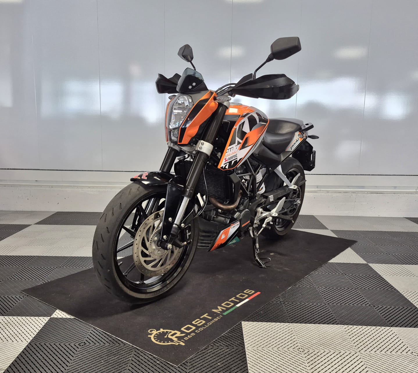 KTM 200 Duke-image-2