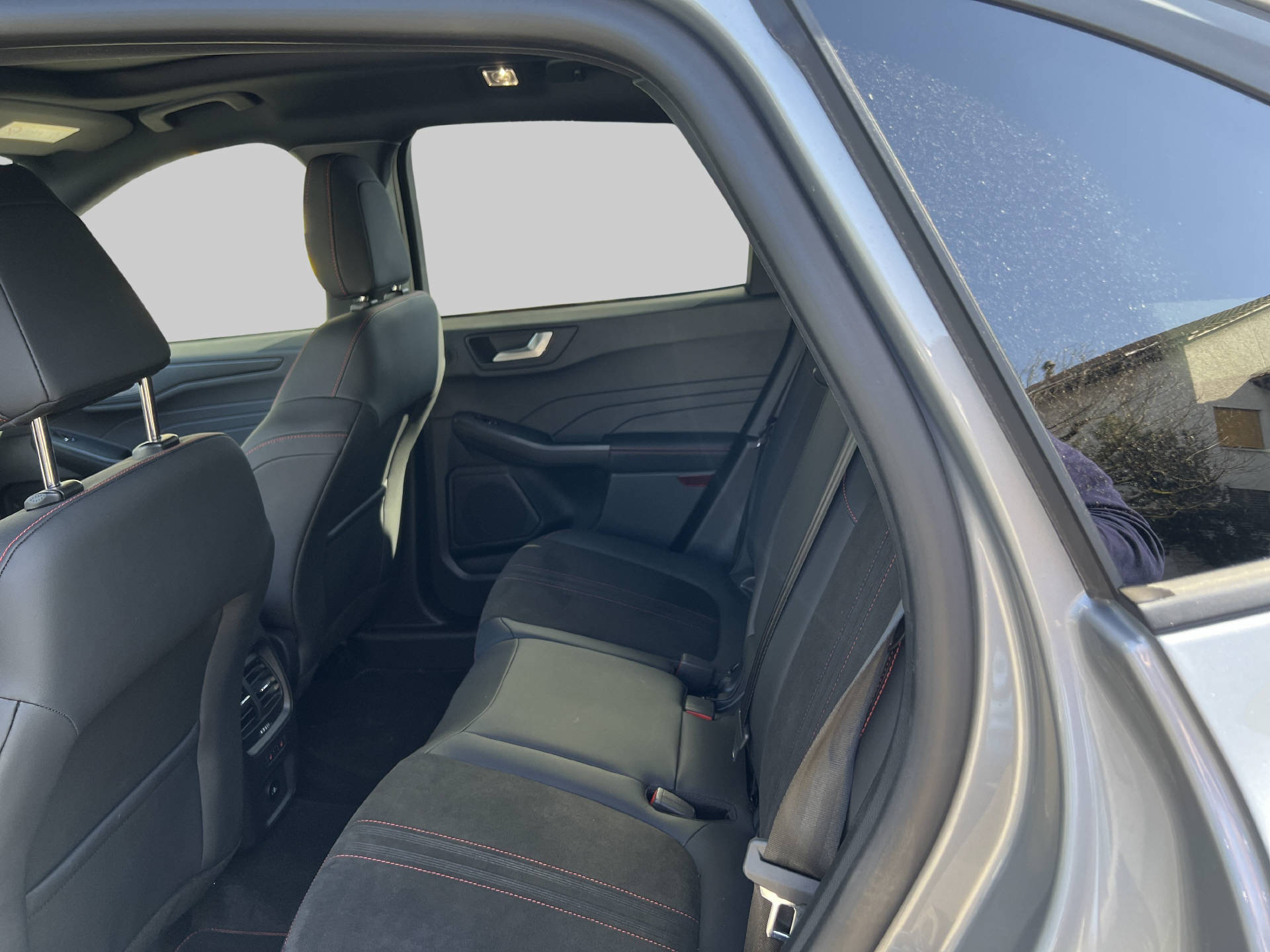 FORD Kuga 2.5 Plug-in Hybrid ST-Line X-image-8