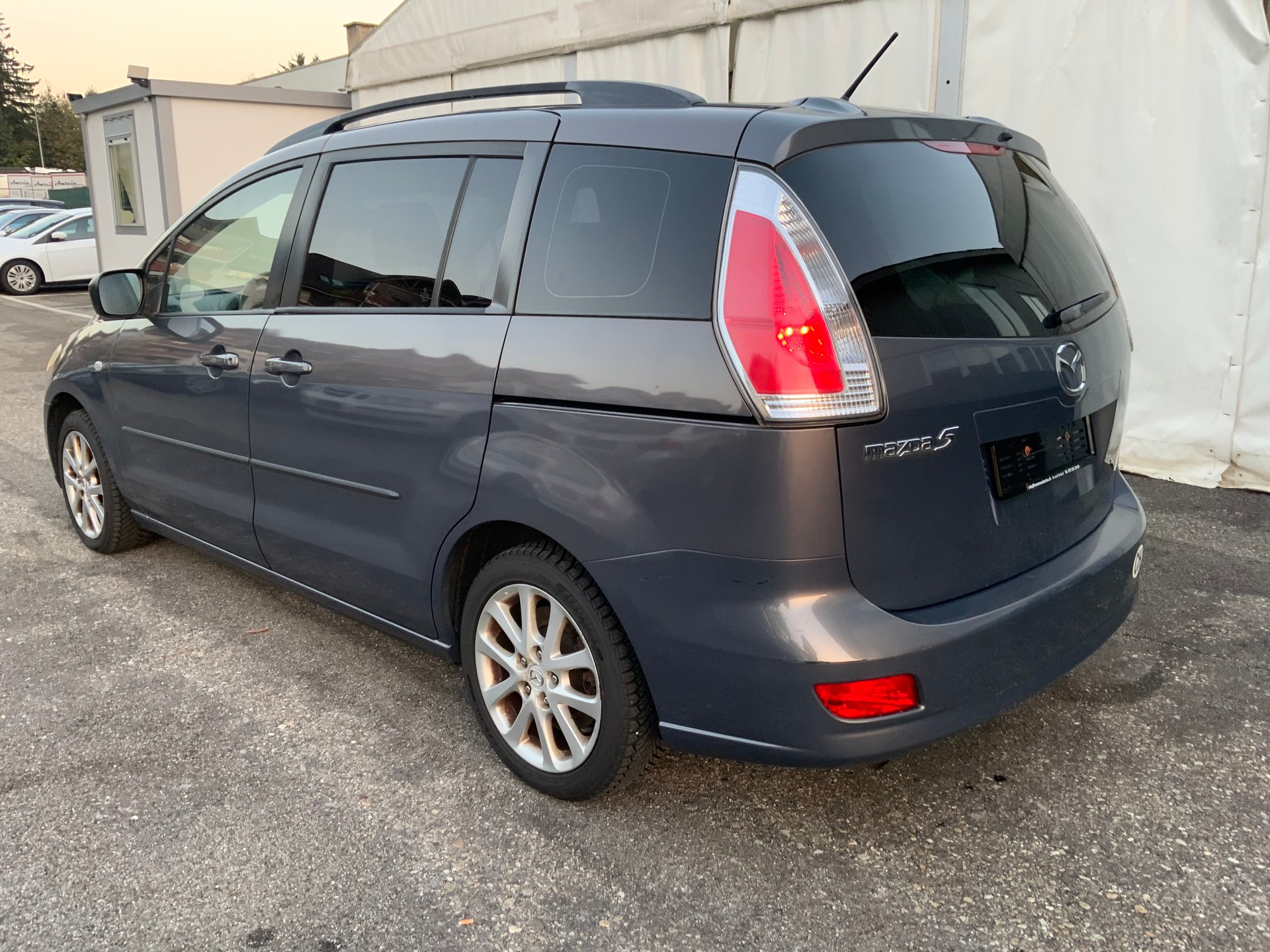 MAZDA 5 2.0d 16V Confort-image-4