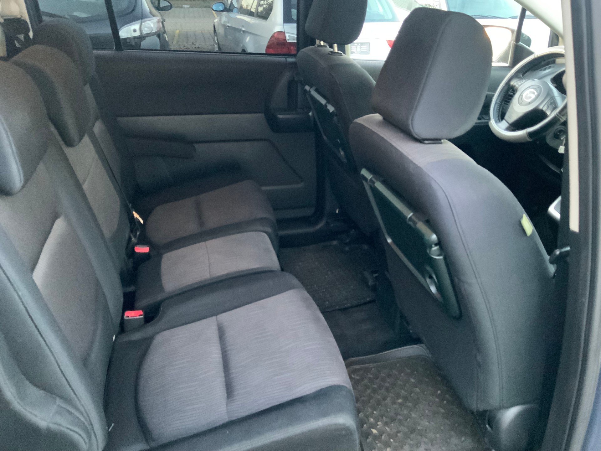 MAZDA 5 2.0d 16V Confort-image-13