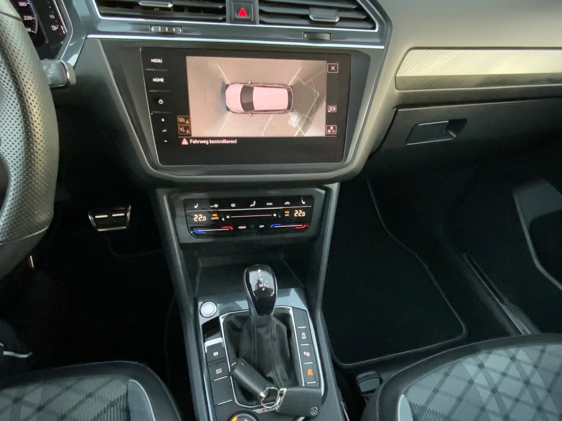 VW Tiguan Allspace 2.0 TDI SCR R-Line 4Motion DSG-image-12