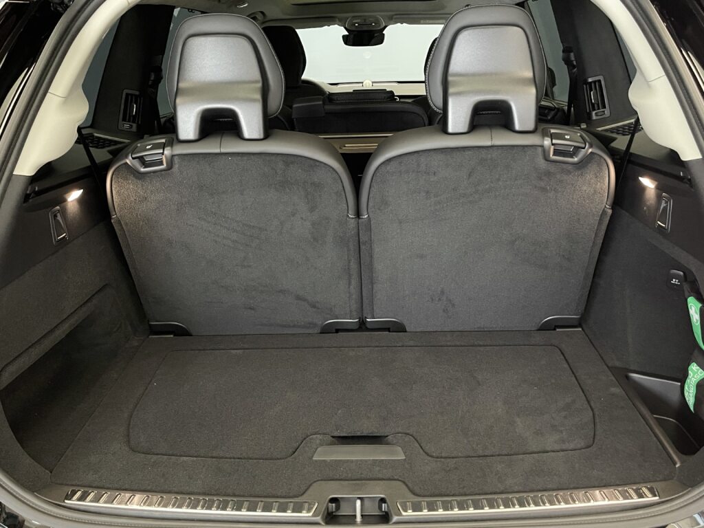 VOLVO XC90 2.0 T8 TE Ultra Dark eAWD-image-6