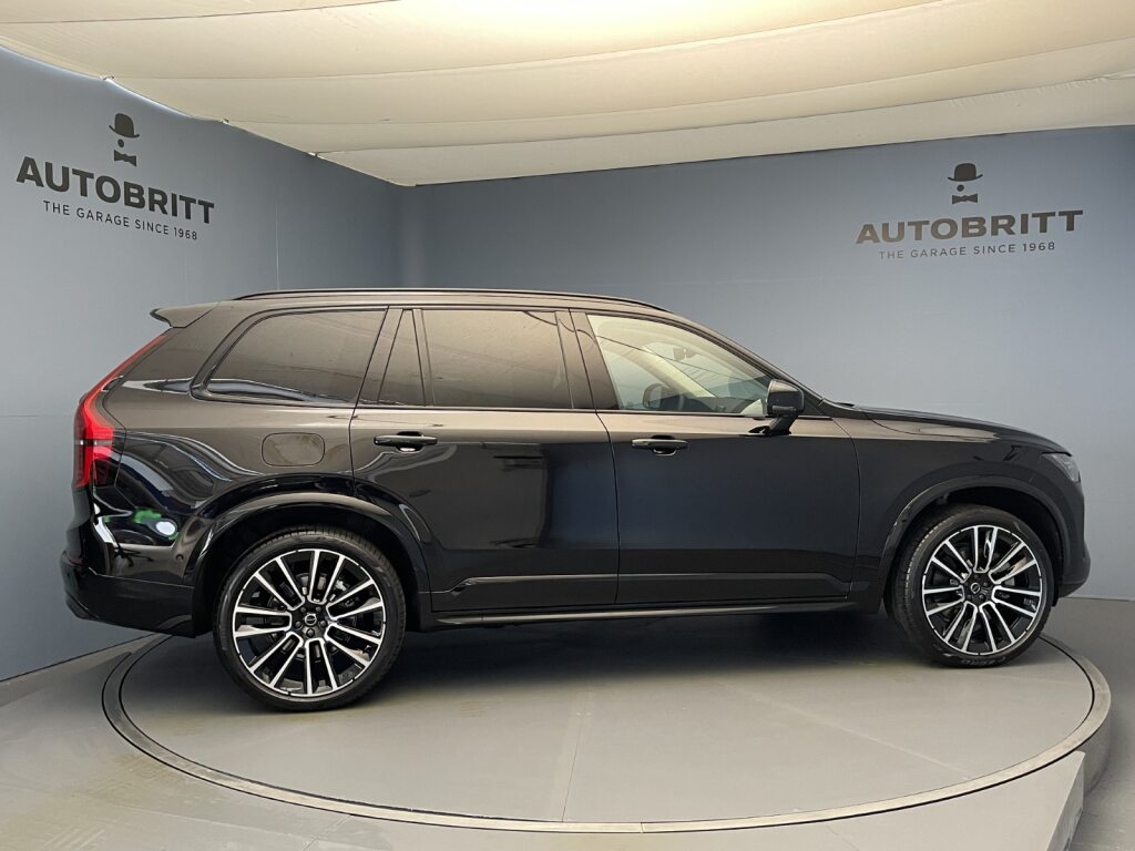 VOLVO XC90 2.0 T8 TE Ultra Dark eAWD-showroom-element-3