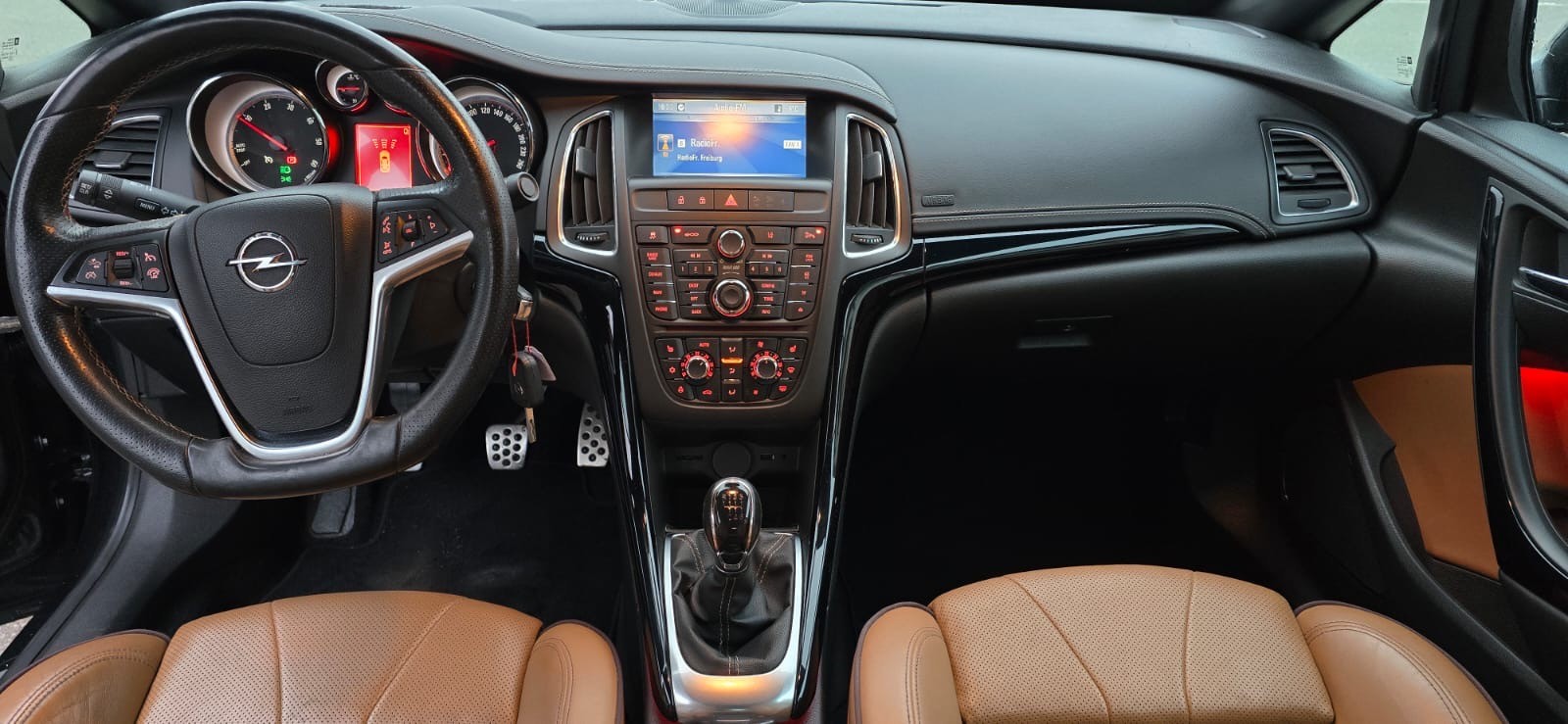 OPEL Cascada 2.0 CDTi Cosmo-image-6