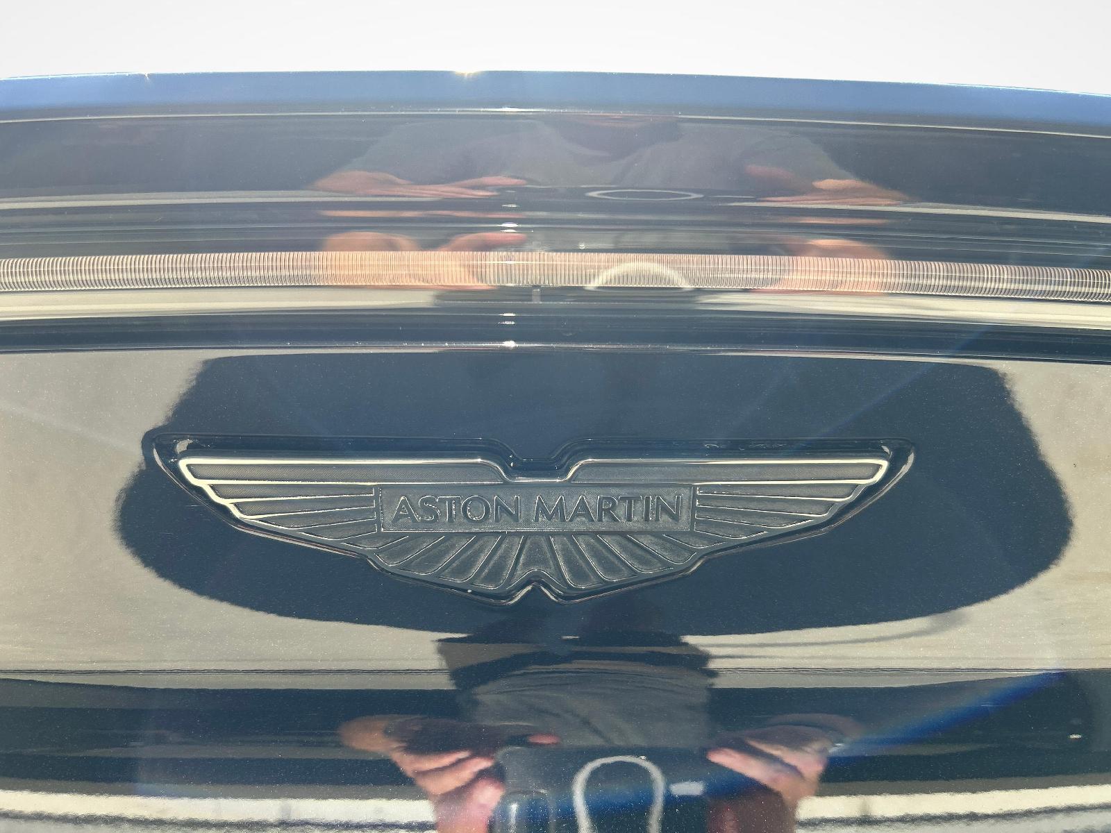 ASTON MARTIN DBX 707 4.0 V8 Bi-Turbo-image-13