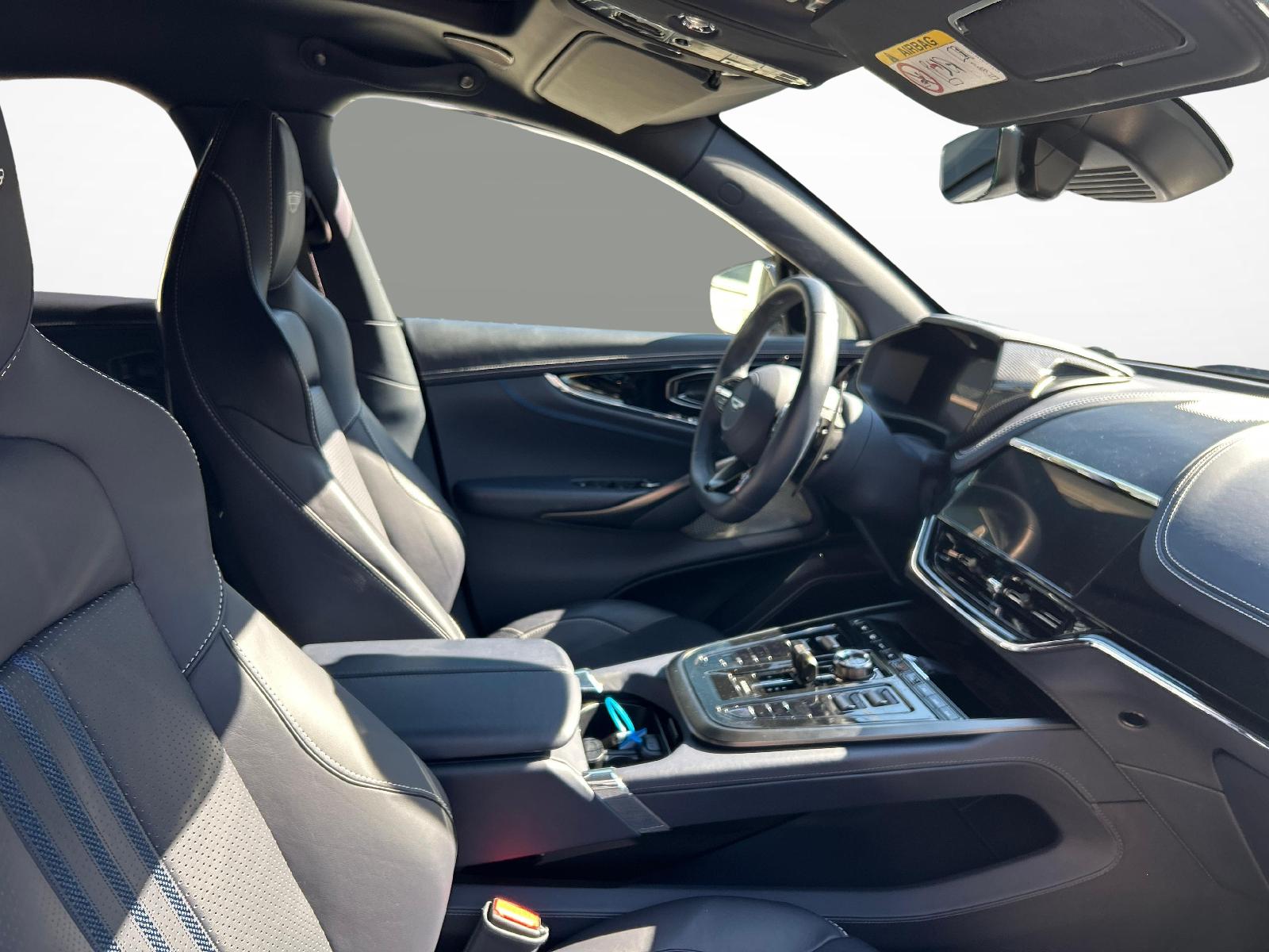 ASTON MARTIN DBX 707 4.0 V8 Bi-Turbo-image-9