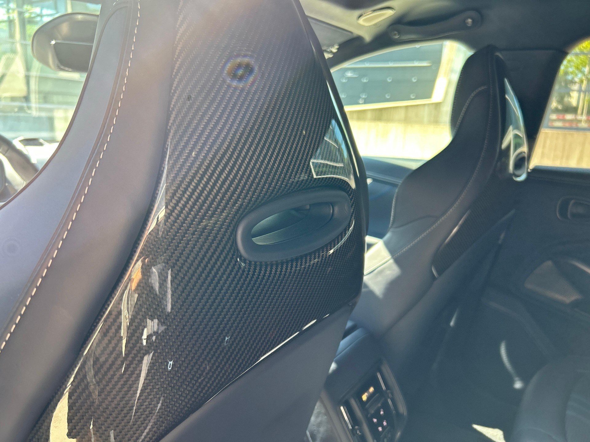 ASTON MARTIN DBX 707 4.0 V8 Bi-Turbo-image-28