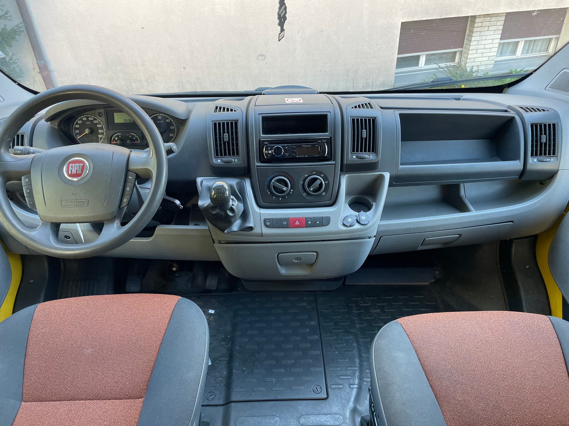 FIAT Ducato 15 2.3 JTD-image-1