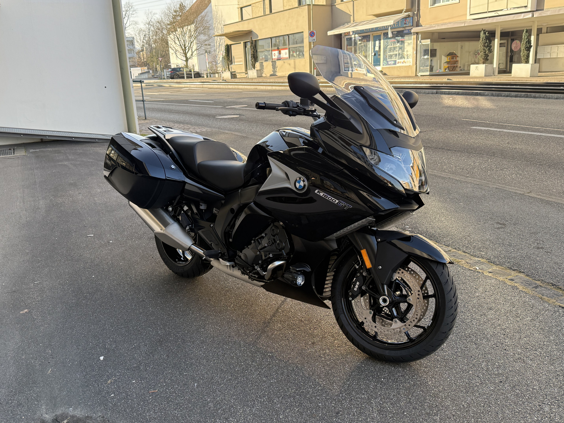 BMW K 1600 GT-image-0