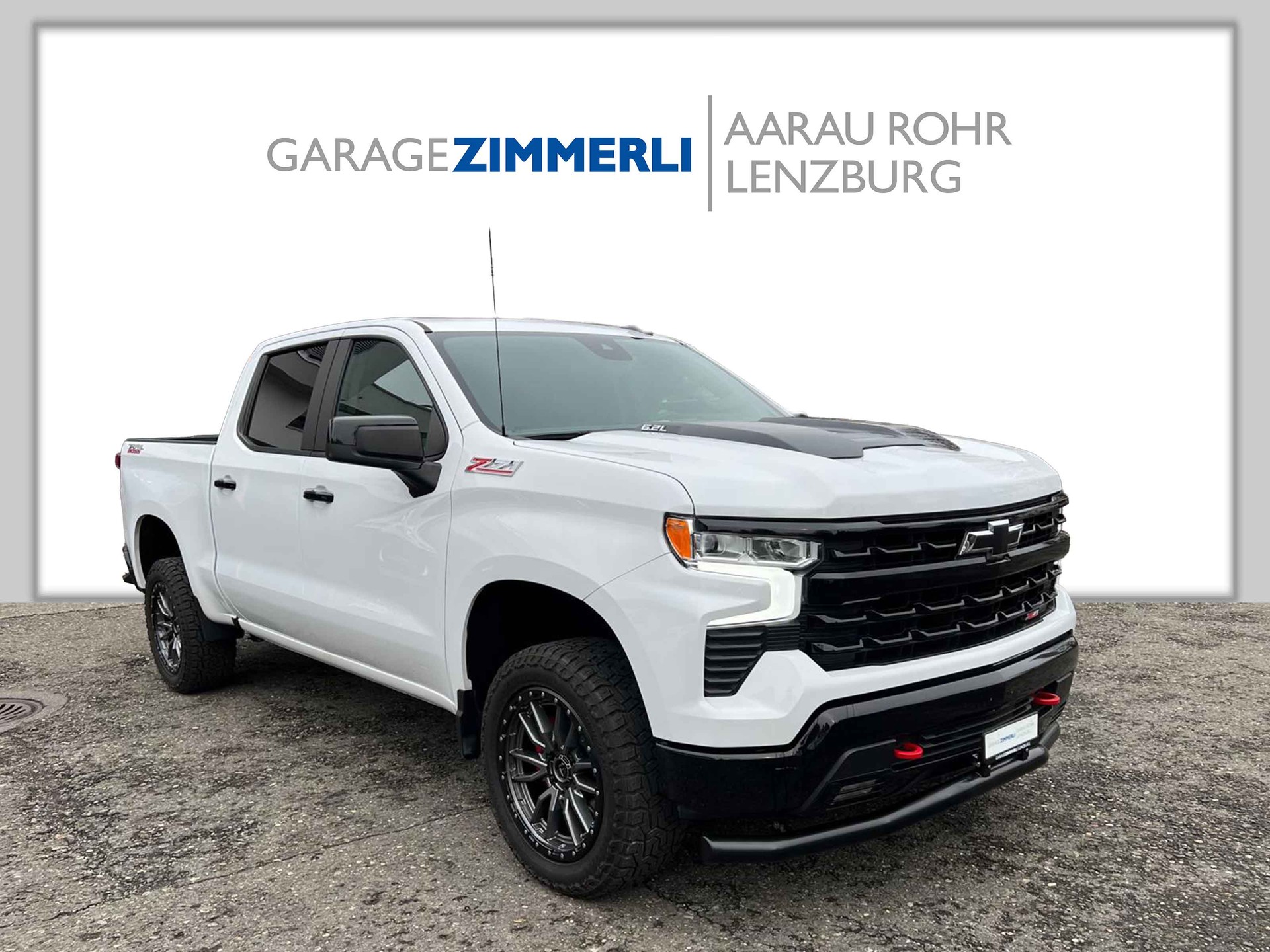 CHEVROLET Silverado 1500 LT Trail Boss-showroom-element-2