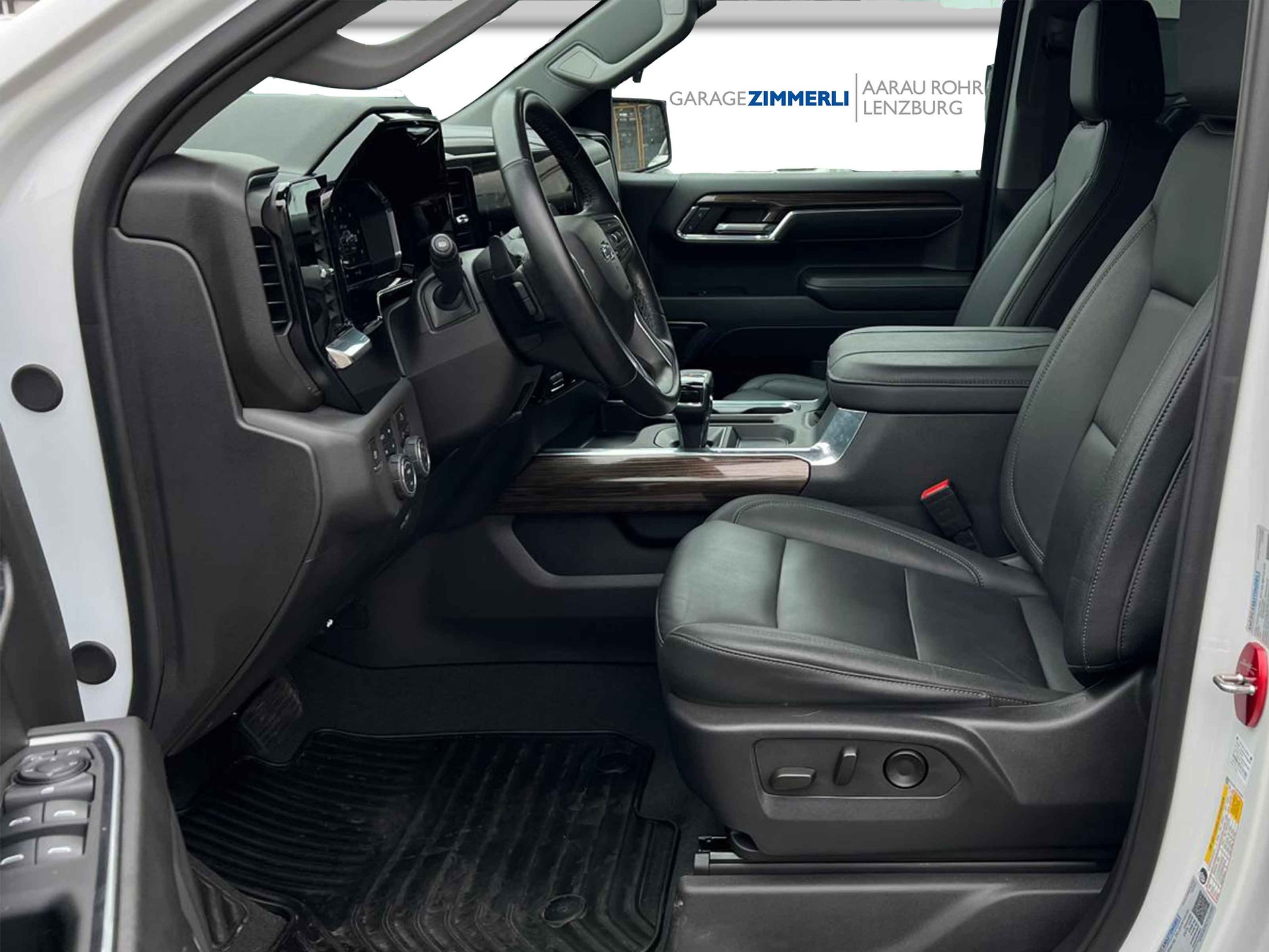 CHEVROLET Silverado 1500 LT Trail Boss-image-8