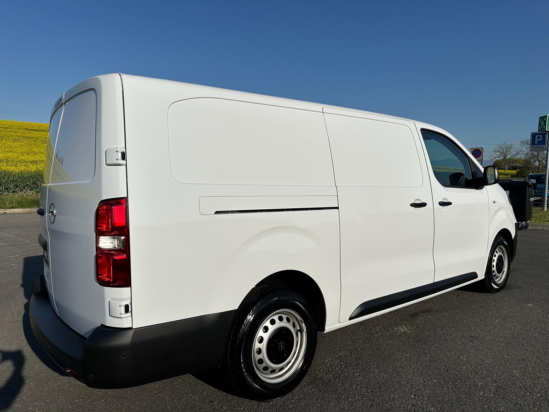 OPEL Vivaro Cargo 2.0 D s/s XL EN Aut.-image-11