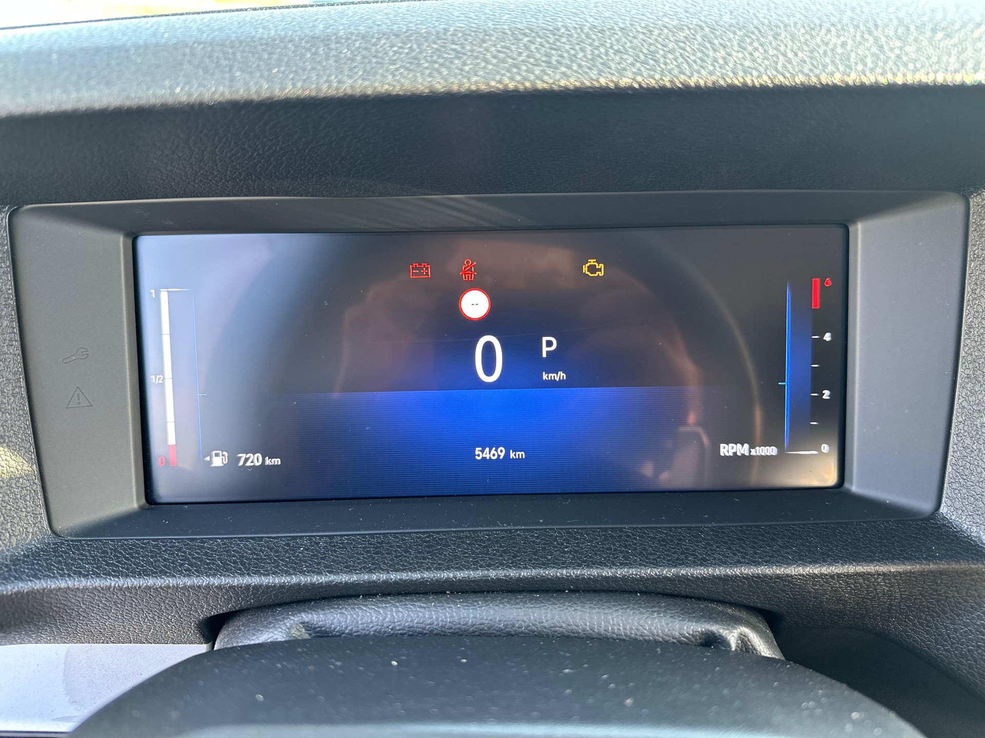 OPEL Vivaro Cargo 2.0 D s/s XL EN Aut.-image-26