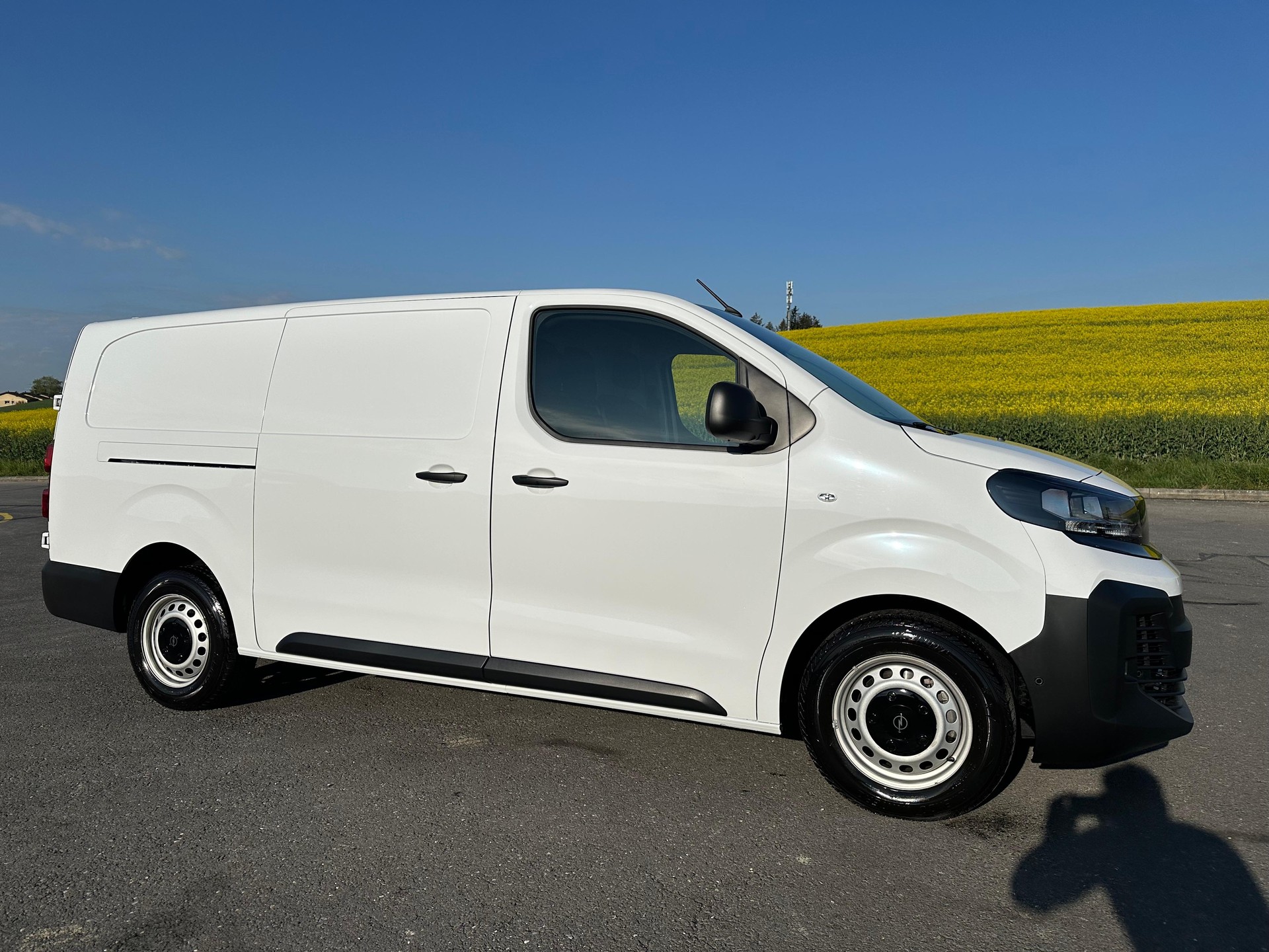 OPEL Vivaro Cargo 2.0 D s/s XL EN Aut.-image-7