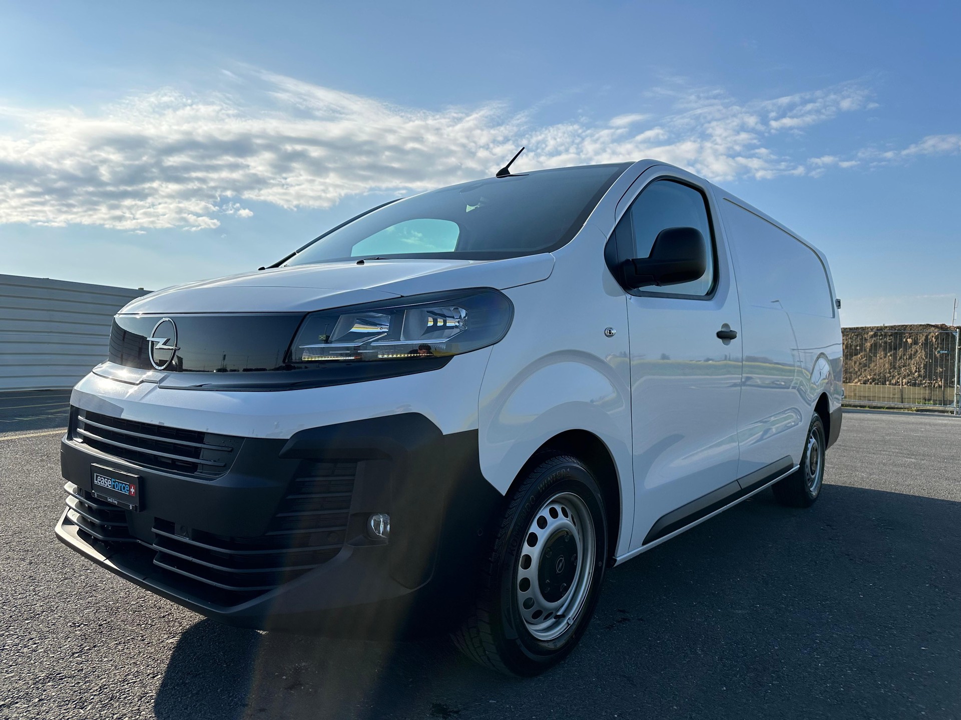 OPEL Vivaro Cargo 2.0 D s/s XL EN Aut.-image-21