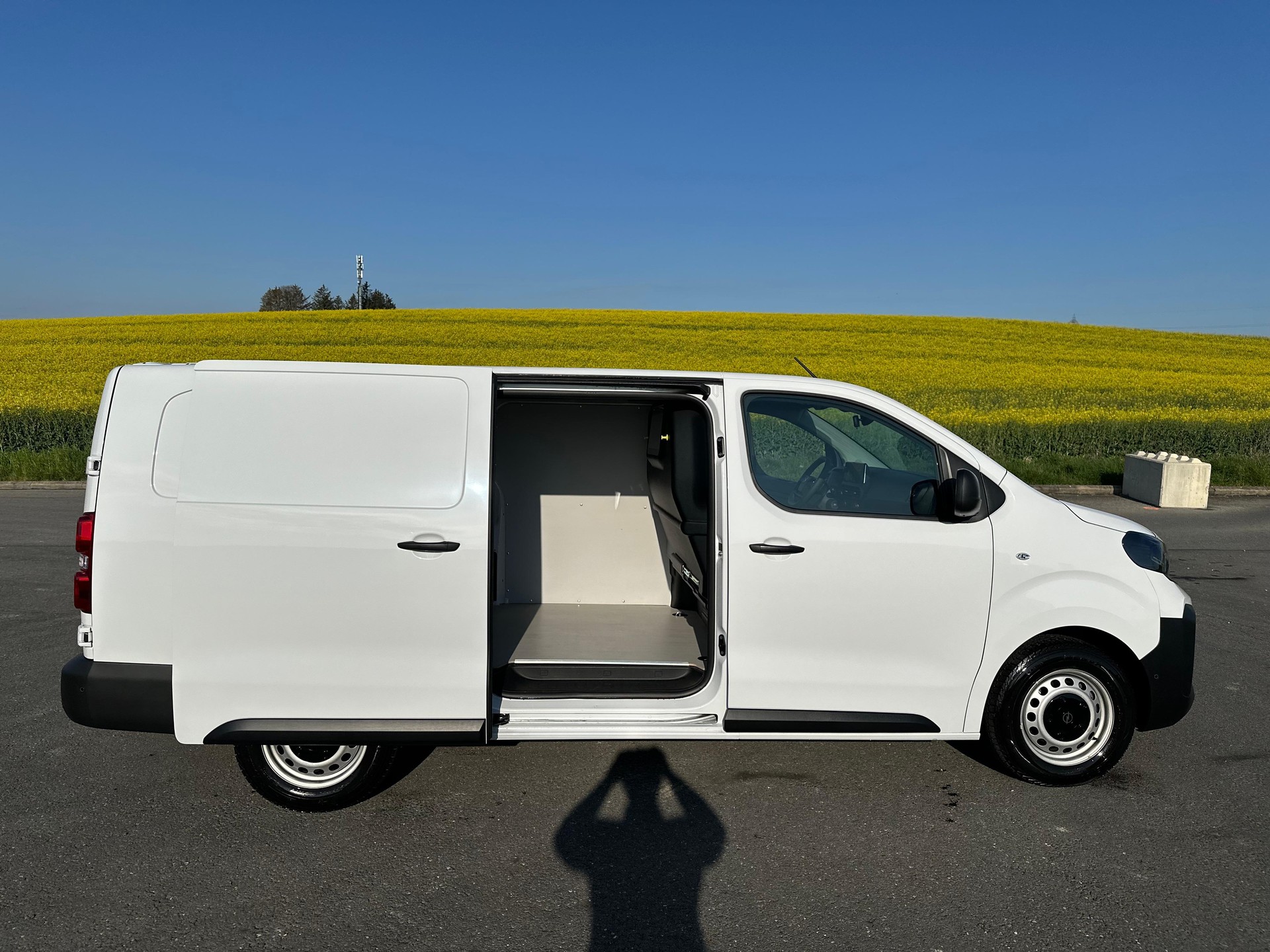 OPEL Vivaro Cargo 2.0 D s/s XL EN Aut.-image-9