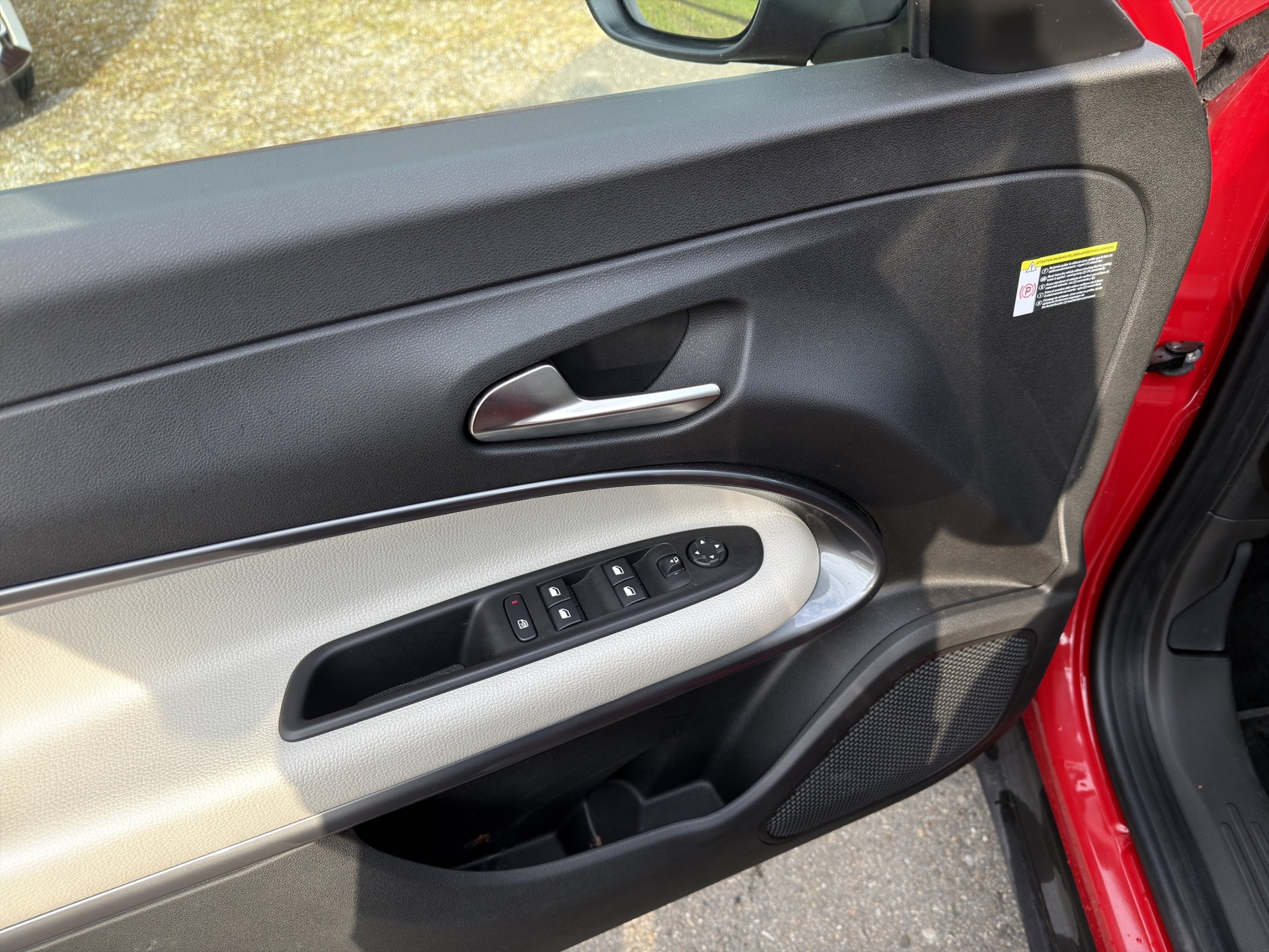 FIAT 600 1.2 Hybrid MHEV La Prima-image-28
