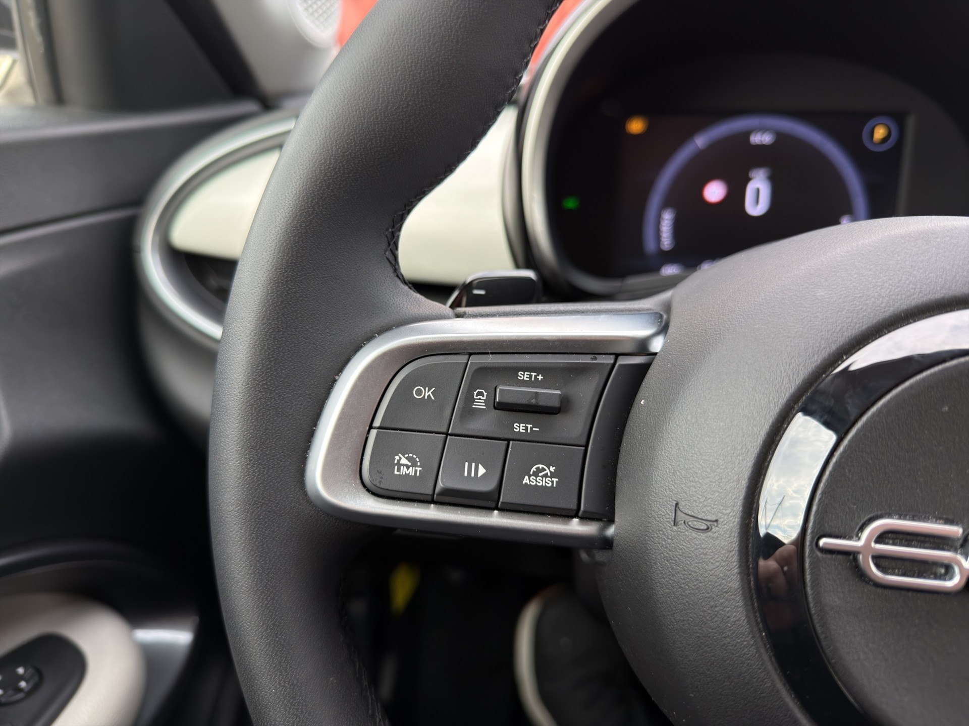 FIAT 600 1.2 Hybrid MHEV La Prima-image-29