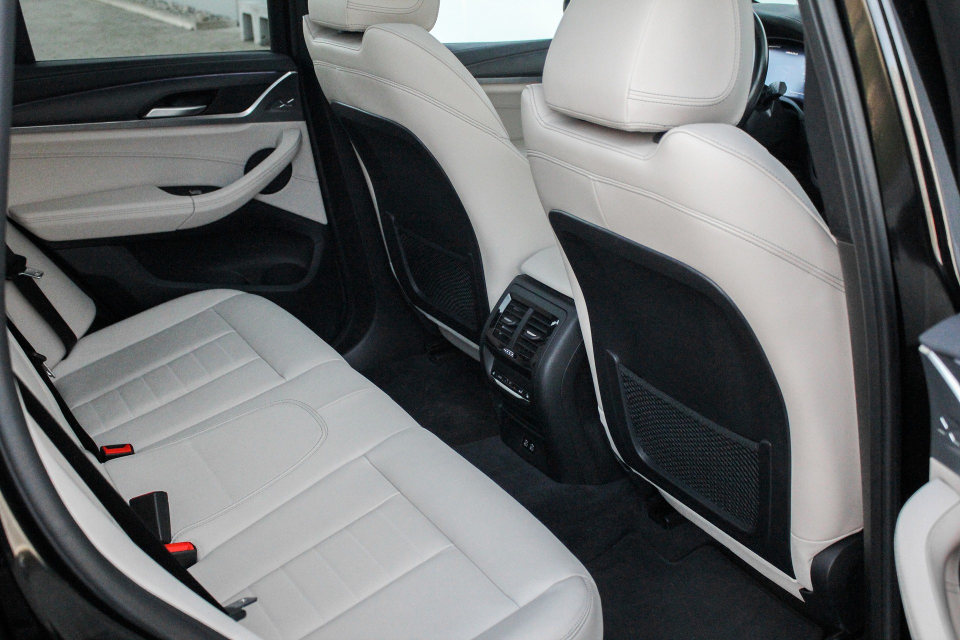 BMW X3 xDrive 48V M40d M Sport Edition Steptronic-image-15